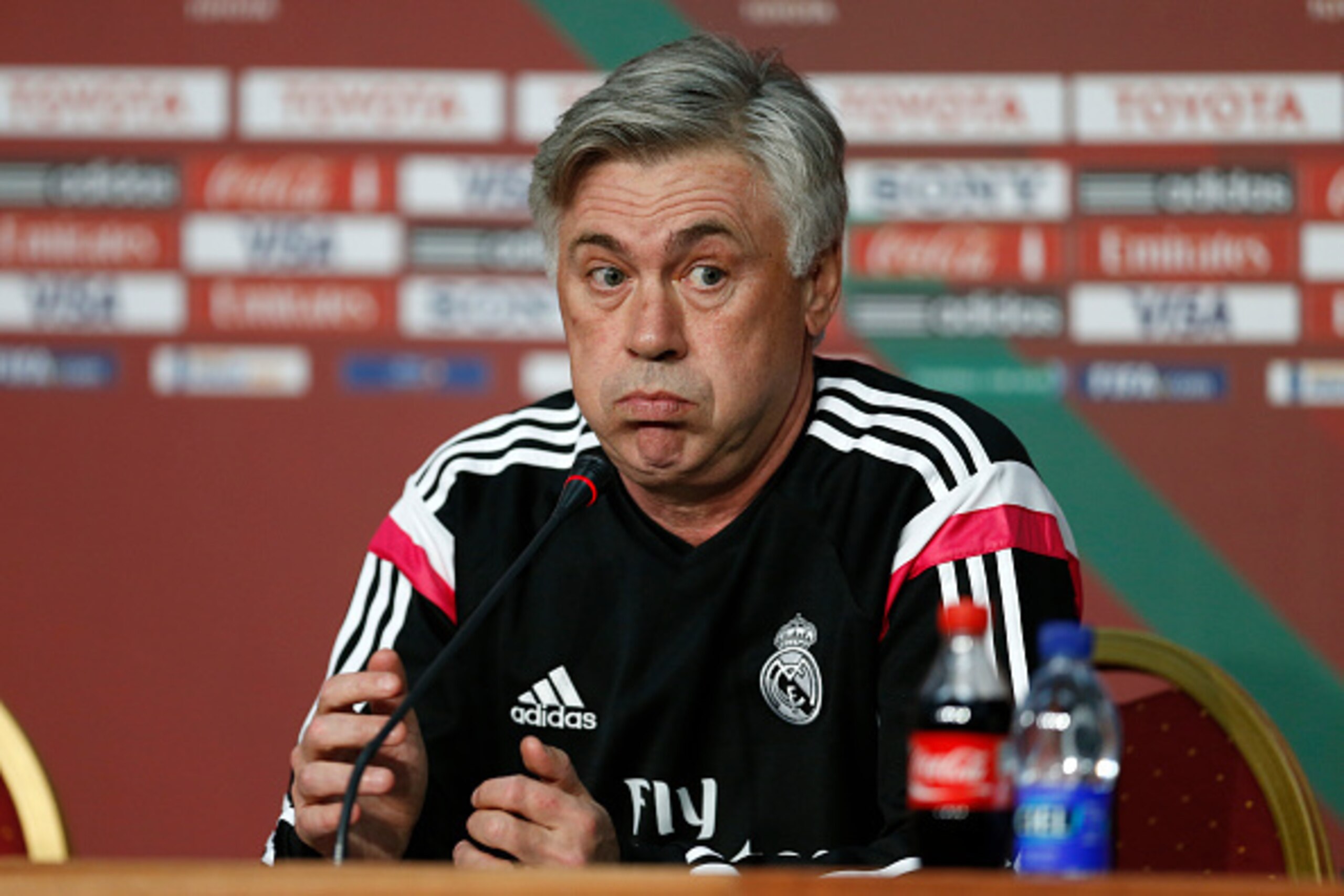 MARRAKECH, MOROCCO - DECEMBER 19: Carlo Ancelotti, manager of Real Madrid talks to the media during a FIFA press conference at the Sofitel Marrekch on December 19, 2014 in Marrakech, Morocco.  (Photo by Steve Bardens/Getty Images)