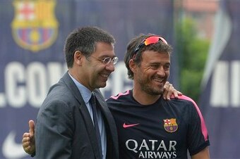Barcelona president Josep Maria Bartomeu with manager Luis Enrique.