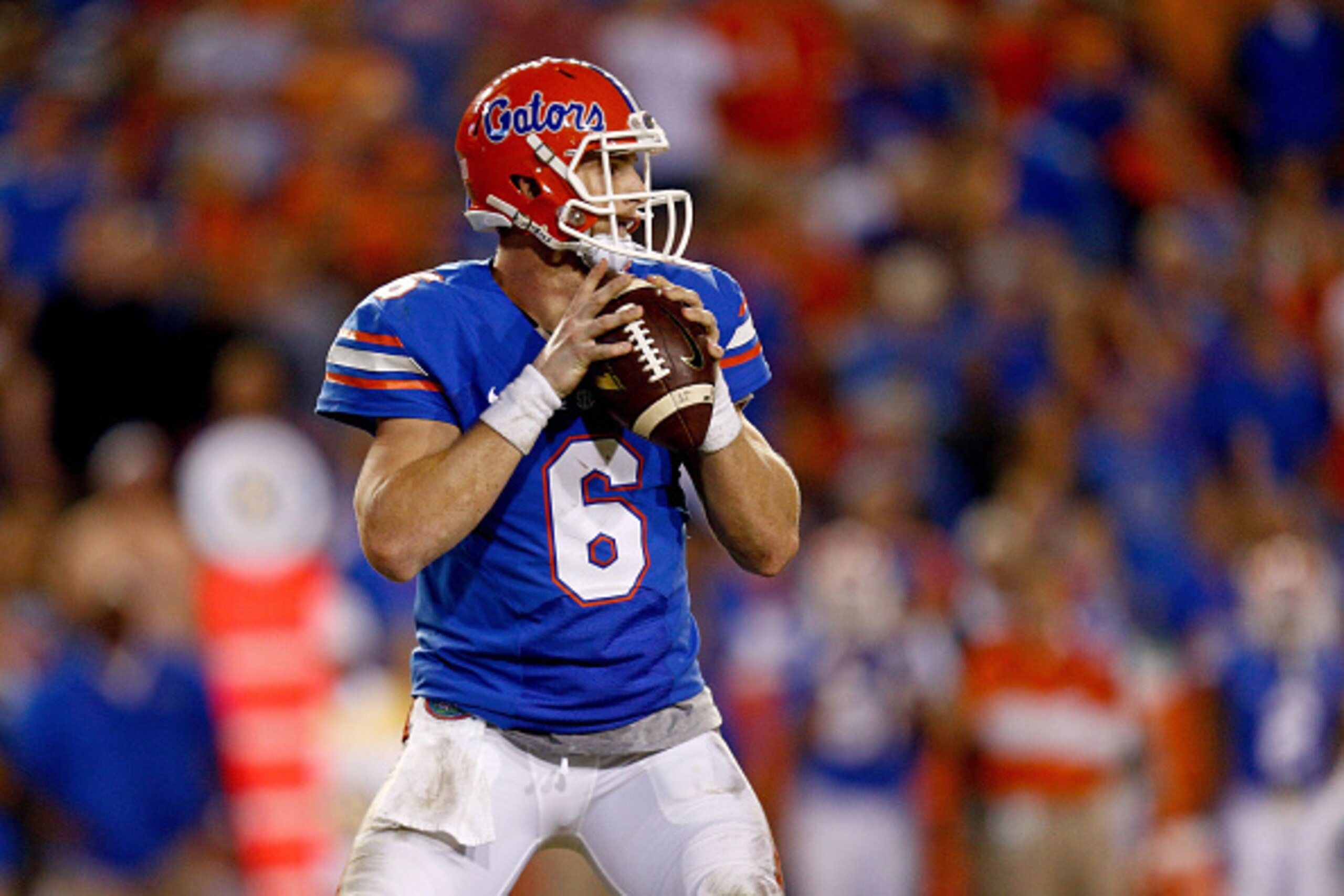 GAINESVILLE, FL - OCTOBER 18: Jeff Driskel #6 of the Florida Gators sets to throw during the second half of the game against the Missouri Tigers at Ben Hill Griffin Stadium on October 18, 2014 in Gainesville, Florida.  (Photo by Rob Foldy/Getty Images)