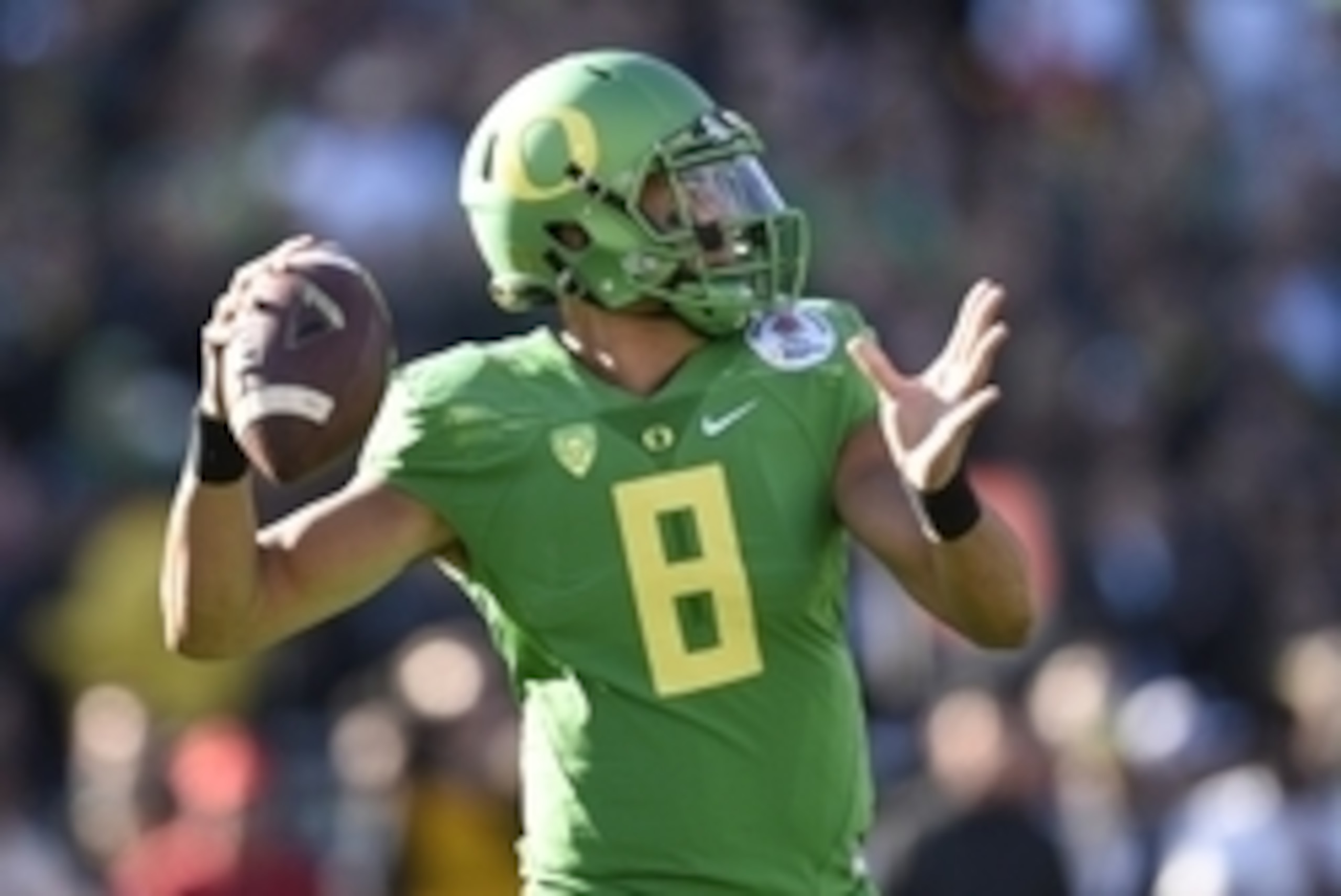 Jan 1, 2015; Pasadena, CA, USA; Oregon Ducks quarterback Marcus Mariota (8) passes against the Florida State Seminoles in the 2015 Rose Bowl college football game at Rose Bowl. Mandatory Credit: Kelvin Kuo-USA TODAY Sports