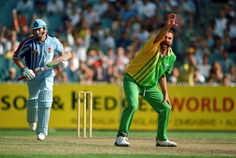 MELBOURNE - DECEMBER 13:  Merv Hughes of Australia 'A' appeals for a wicket during Benson & Hedges World Series match between Australia 'A' and England held on December 13, 1994 at the MCG in Melbourne, Australia. (Photo by Ben Radford/Getty Images)