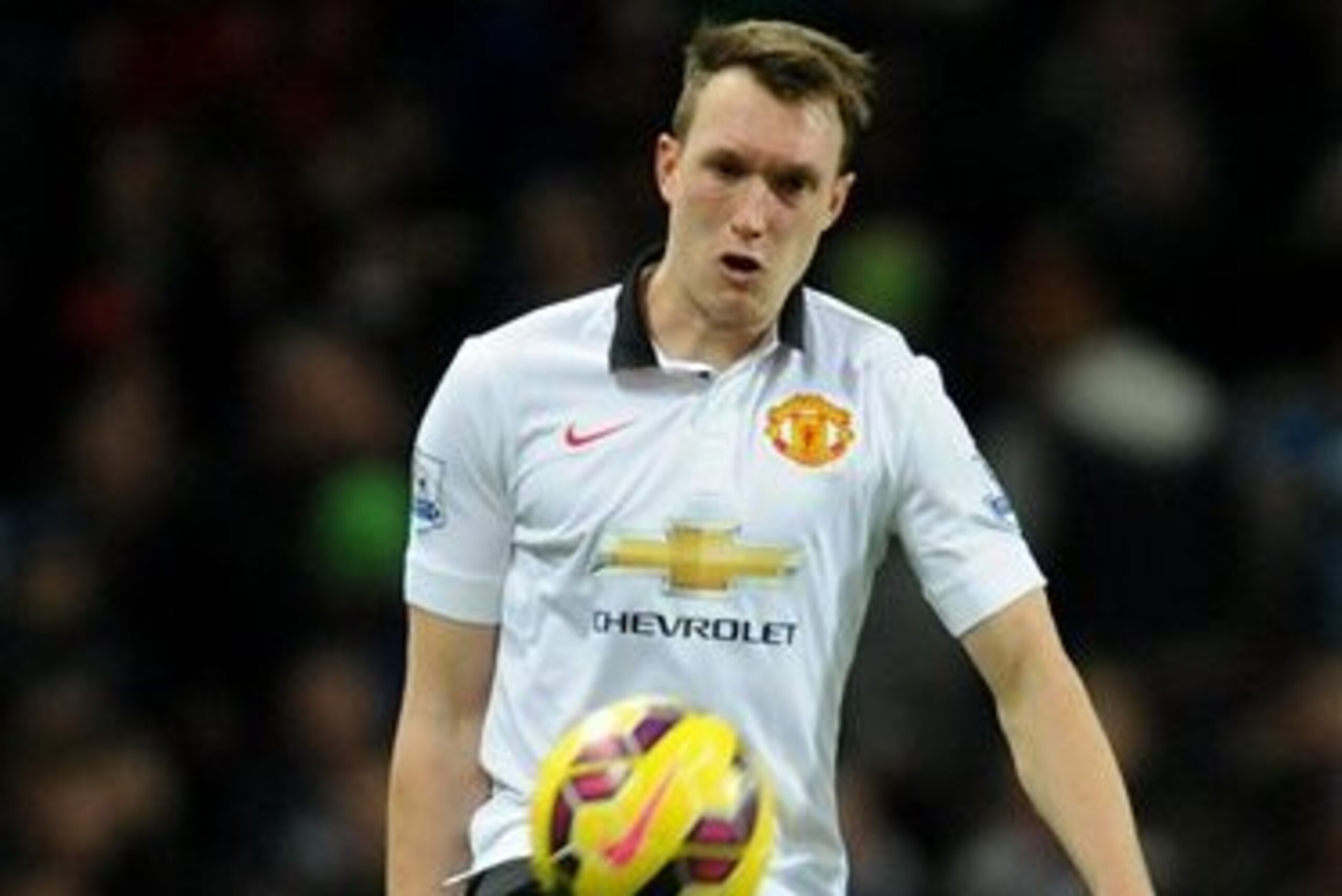 Phil Jones is capable of playing at the right-back position