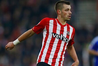SOUTHAMPTON, ENGLAND - JANUARY 04:  Morgan Schneiderlin of Southampton contols the ball during the FA Cup Third Round match between Southampton and Ipswich Town at St Mary's Stadium on January 4, 2015 in Southampton, England.  (Photo by Steve Bardens/Gett