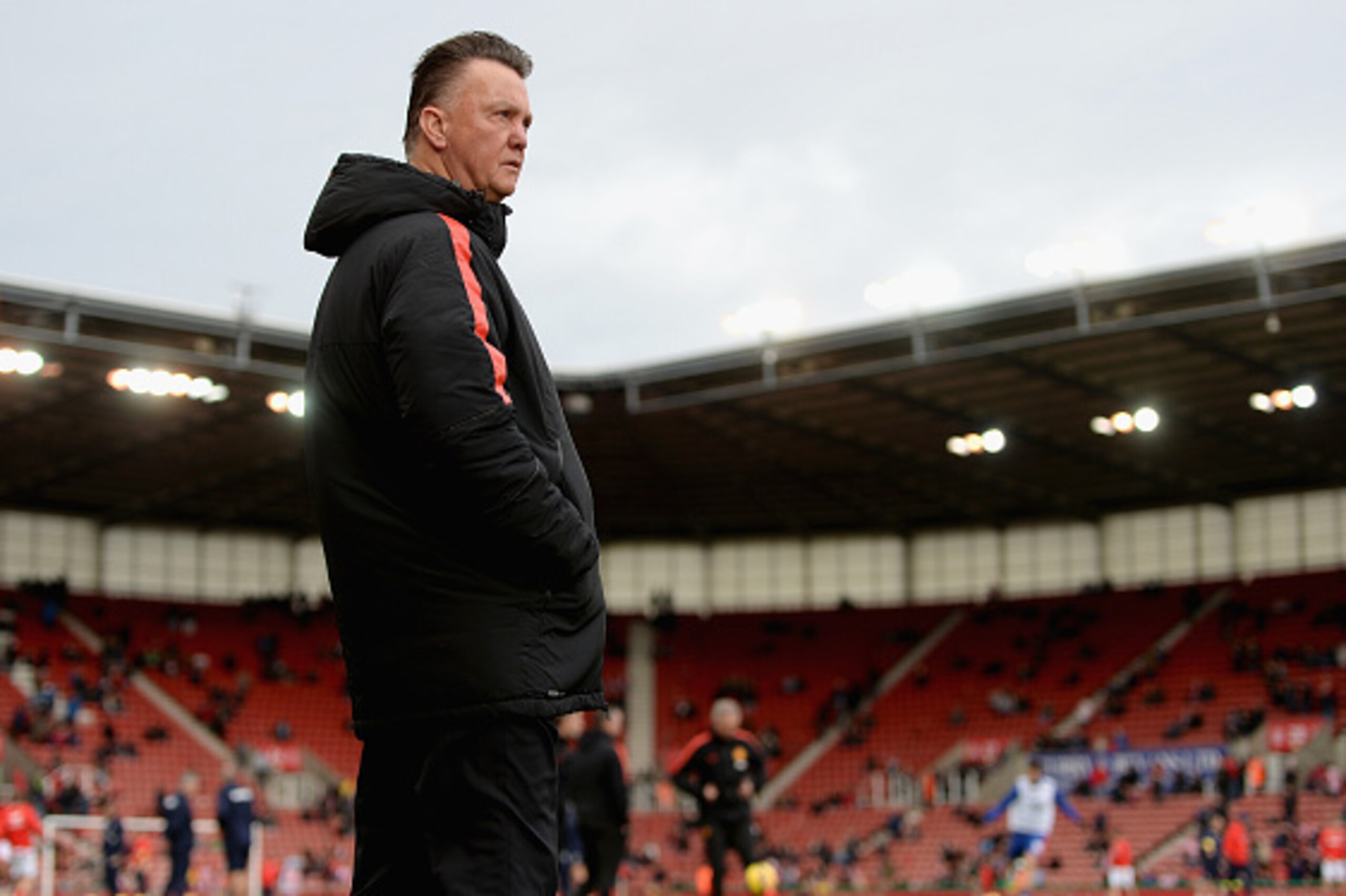 STOKE ON TRENT, ENGLAND - JANUARY 01:  Manchester United Manager Louis van Gaal looks on prior to the Barclays Premier League match between Stoke City and Manchester United at Britannia Stadium on January 1, 2015 in Stoke on Trent, England.  (Photo by Gar