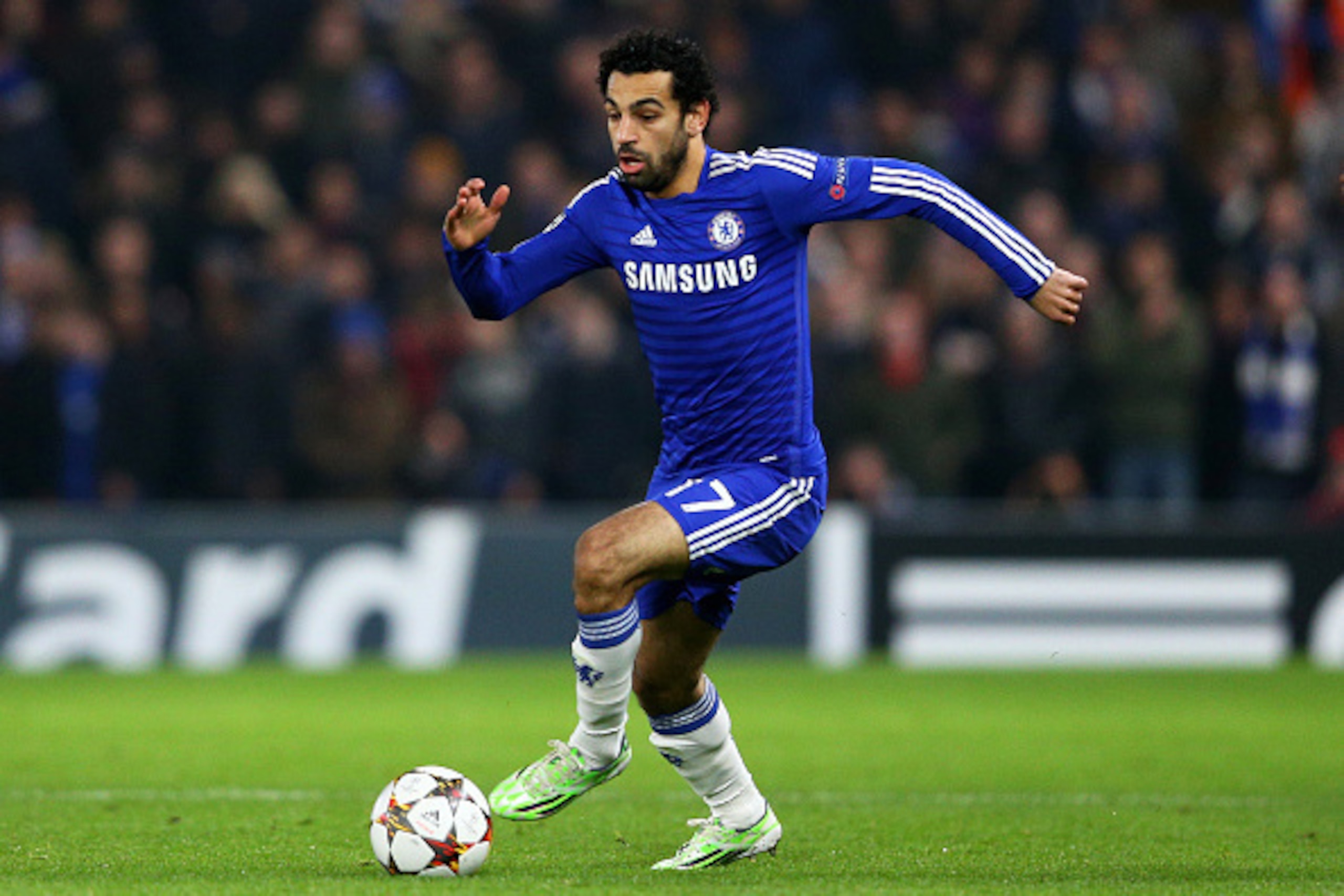 LONDON, ENGLAND - DECEMBER 10:  Mohamed Salah of Chelsea runs with the ball during the UEFA Champions League group G match between Chelsea and Sporting Clube de Portugal at Stamford Bridge on December 10, 2014 in London, United Kingdom.  (Photo by Clive M