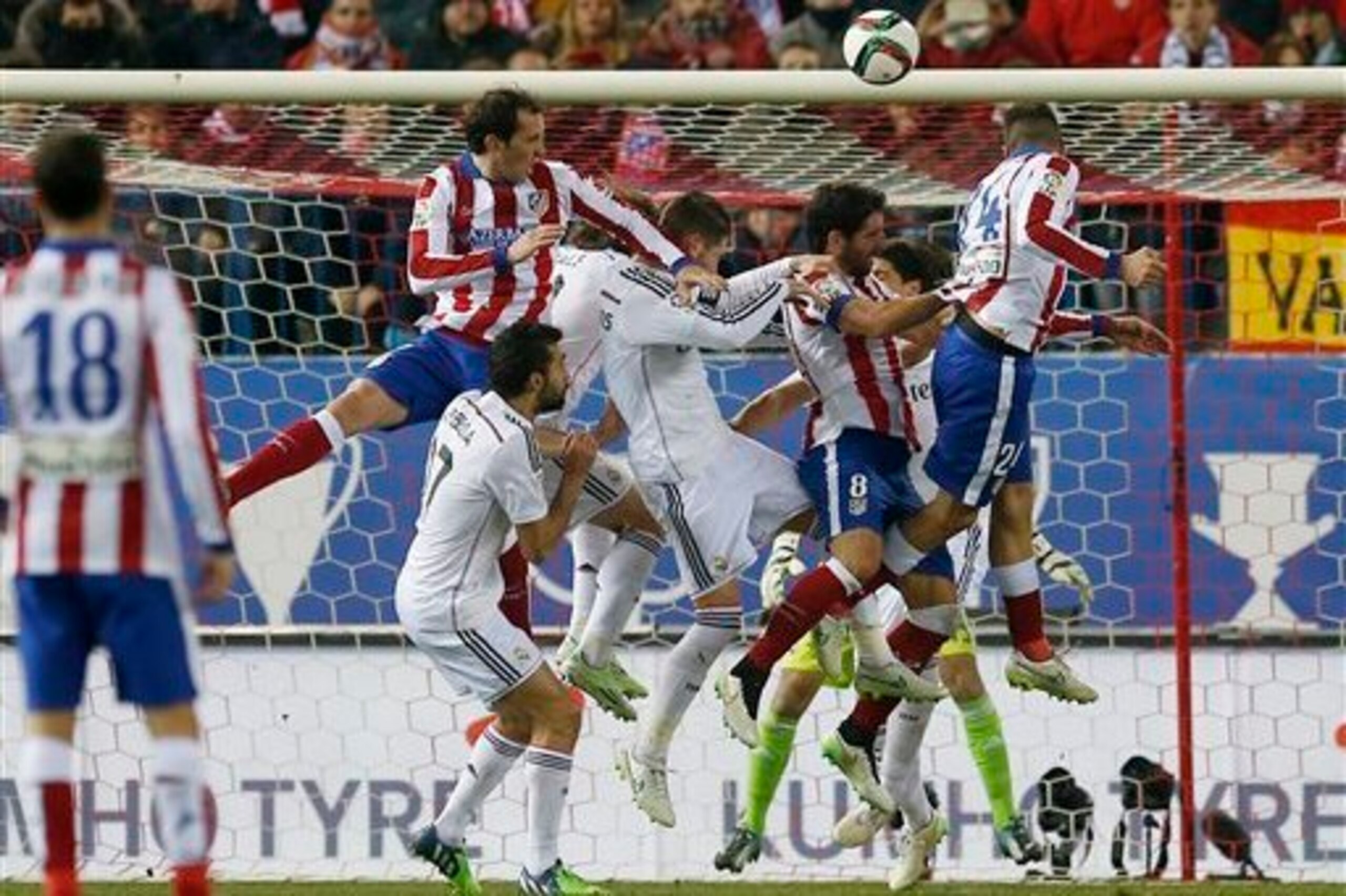 Gimenez headed the second goal vs. Real Madrid in the Copa del Rey
