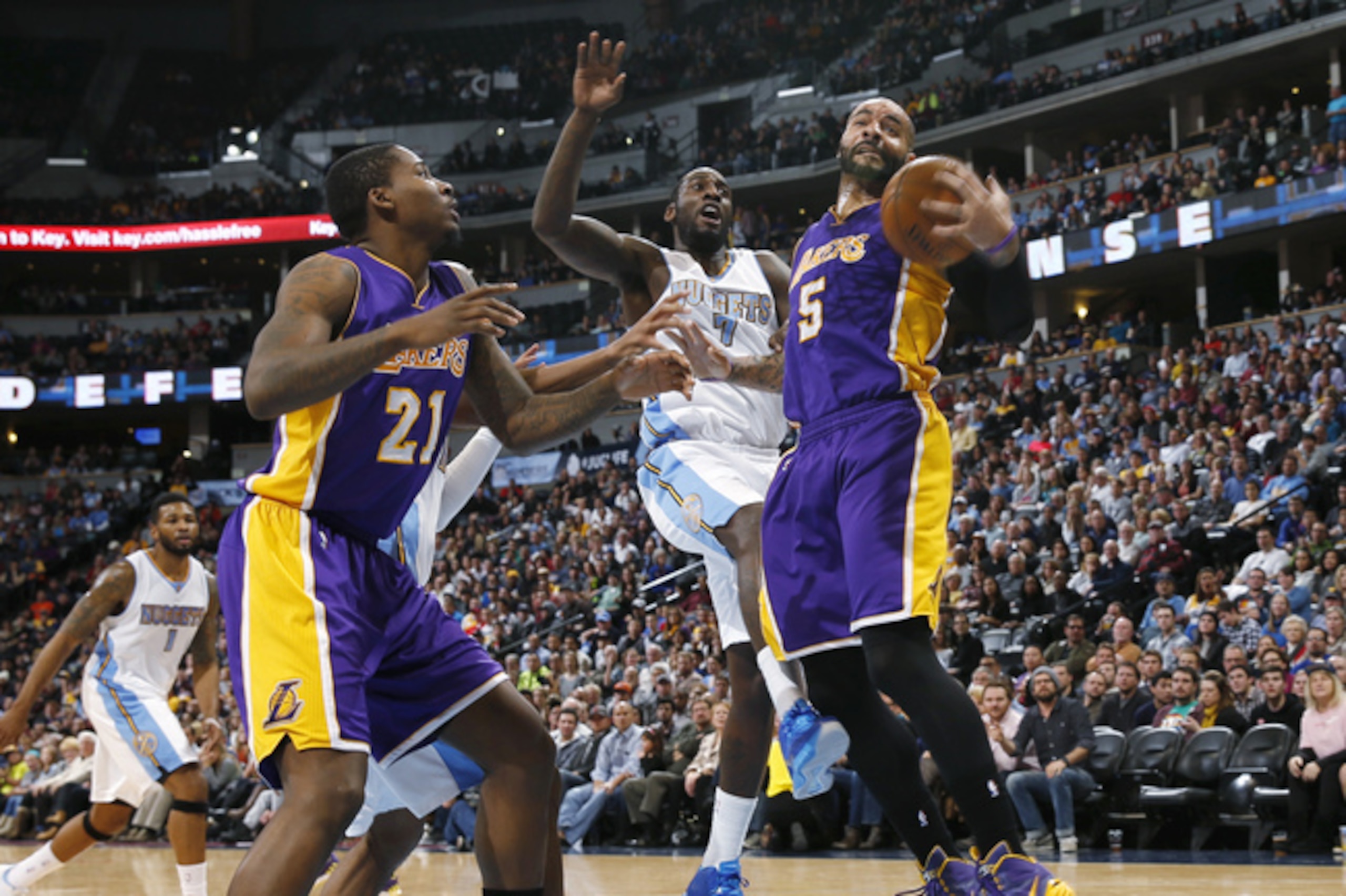 A guy like Davis, not Boozer, can be part of the Lakers' big picture.