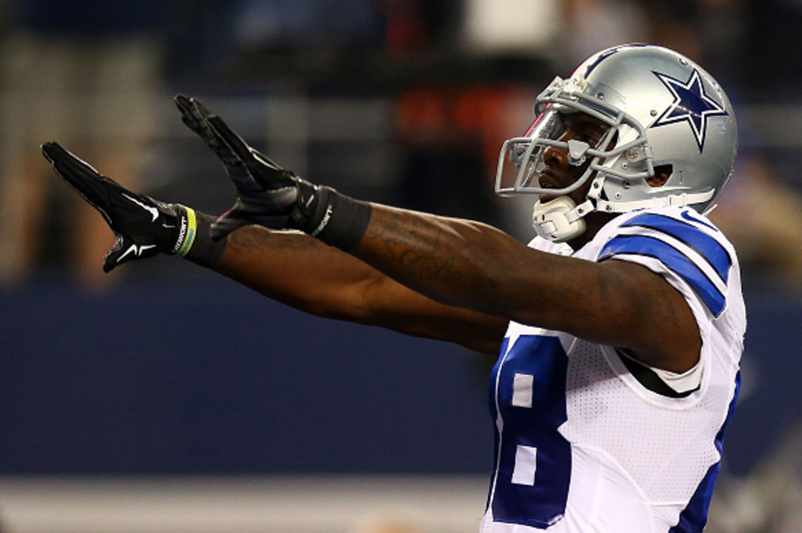 ARLINGTON, TX - DECEMBER 21: Dez Bryant #88 of the Dallas Cowboys celebrates his touchdown against the Indianapolis Colts in the first half at AT&T Stadium on December 21, 2014 in Arlington, Texas. (Photo by Ronald Martinez/Getty Images) ARLINGTON, TX - DECEMBER 21: Dez Bryant #88 of the Dallas Cowboys celebrates his touchdown against the Indianapolis Colts in the first half at AT&T Stadium on December 21, 2014 in Arlington, Texas. (Photo by Ronald Martinez/Getty Images)