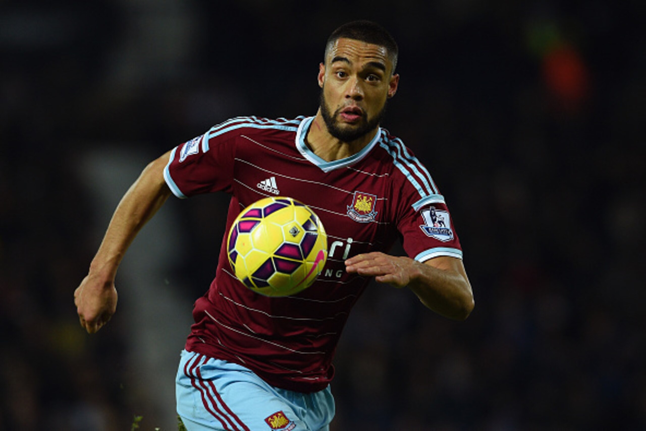 WEST BROMWICH, ENGLAND - DECEMBER 02: Winston Reid of West Ham on the ball during the Barclays Premier League match between West Bromwich Albion and West Ham United at The Hawthorns on December 2, 2014 in West Bromwich, England. (Photo by Ross Kinnaird/ WEST BROMWICH, ENGLAND - DECEMBER 02: Winston Reid of West Ham on the ball during the Barclays Premier League match between West Bromwich Albion and West Ham United at The Hawthorns on December 2, 2014 in West Bromwich, England. (Photo by Ross Kinnaird/