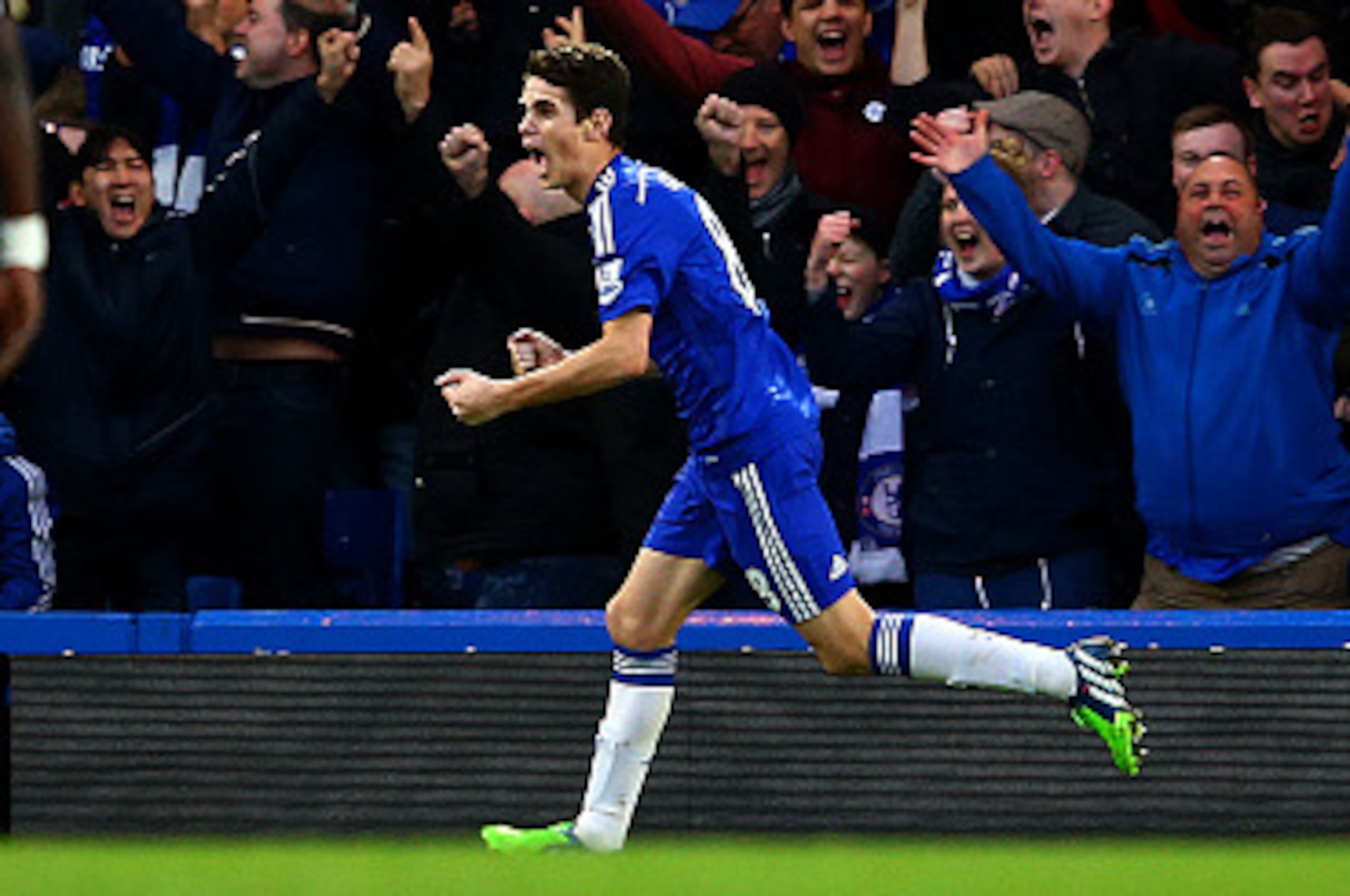 LONDON, ENGLAND - JANUARY 10:  Oscar of Chelsea celebrates after scoring the opening goal during the Barclays Premier League match between Chelsea and Newcastle United at Stamford Bridge on January 10, 2015 in London, England.  (Photo by Richard Heathcote