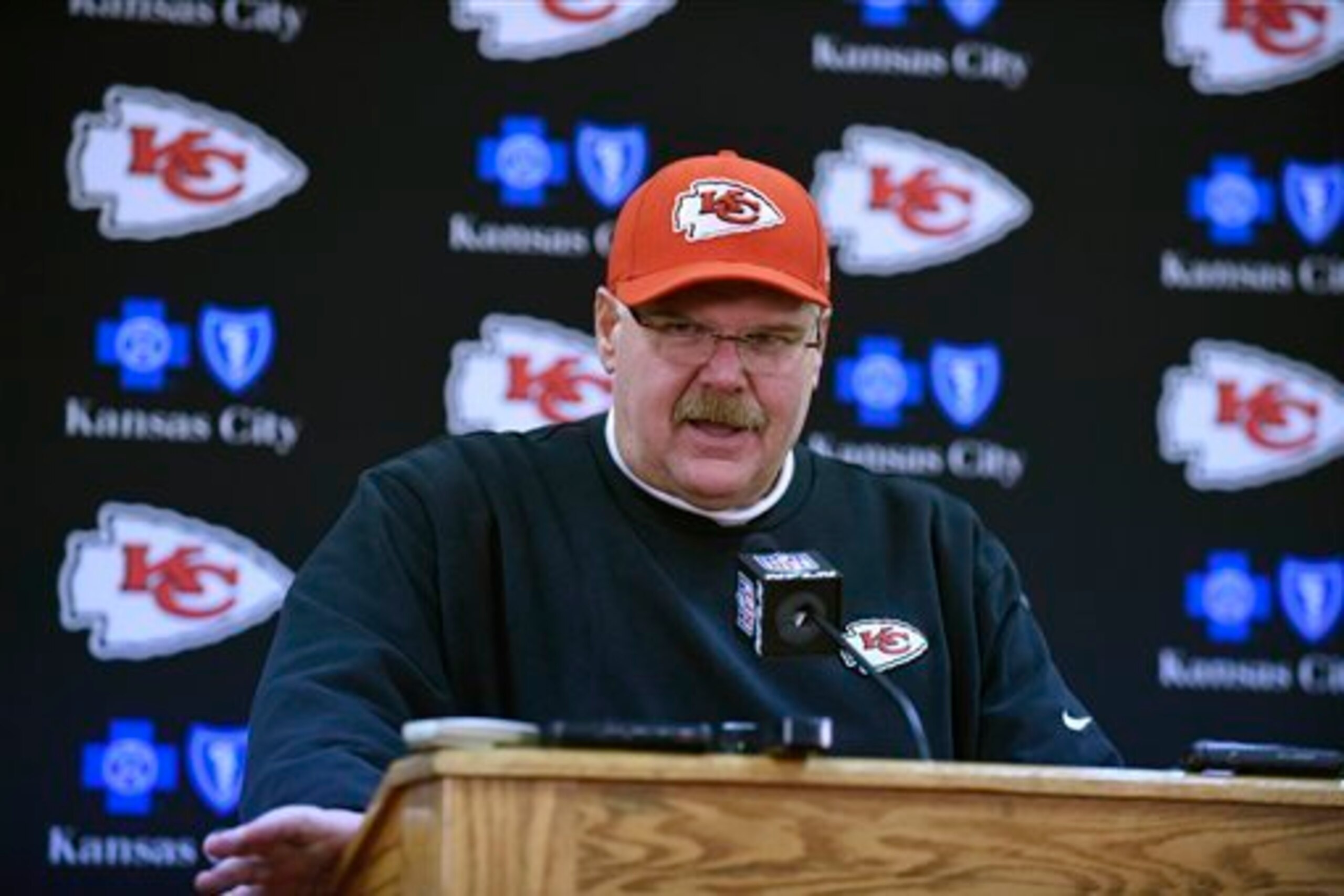 Andy Reid has reigns with both Philadelphia and Kansas City in the data set.