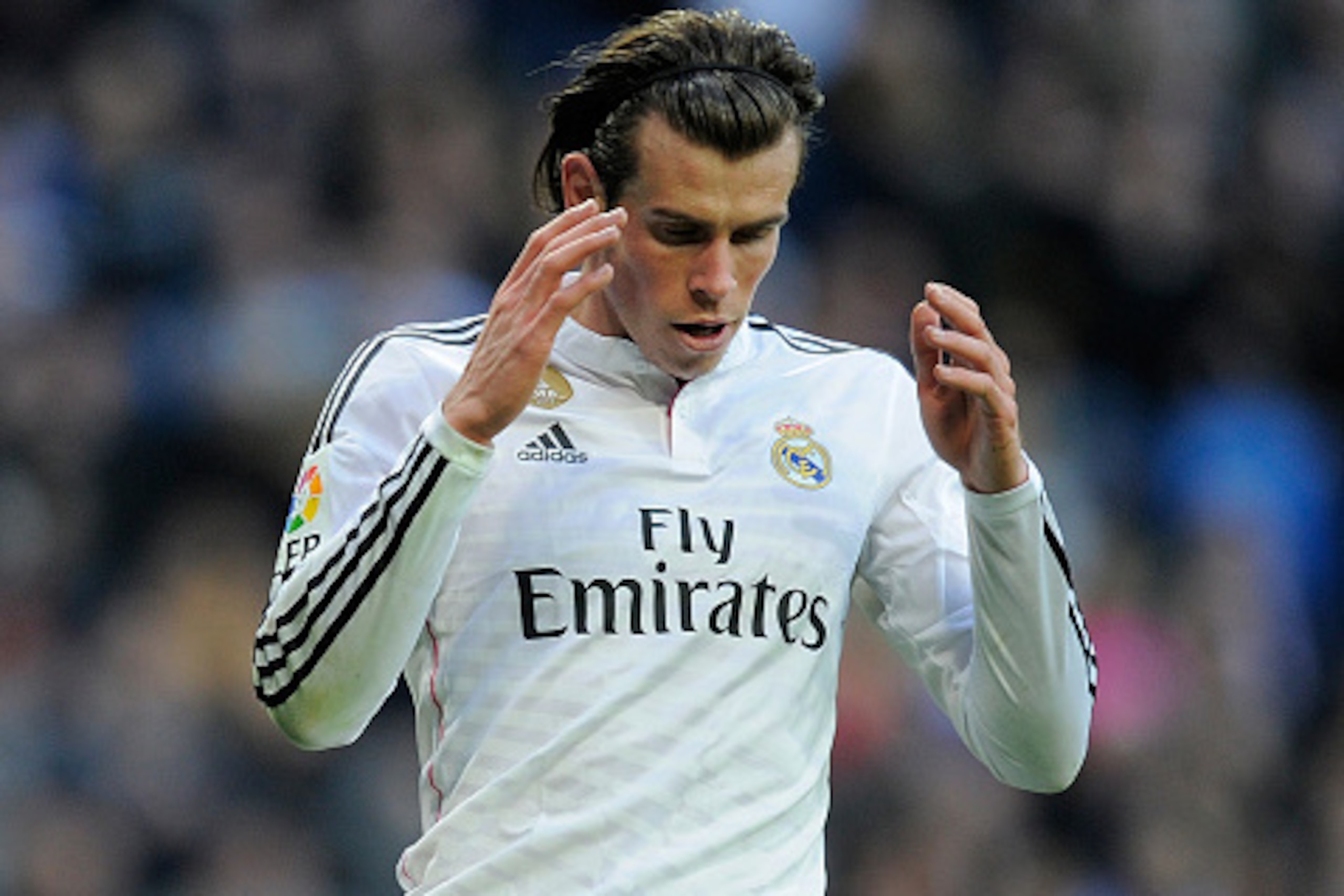 MADRID, SPAIN - JANUARY 10:  Gareth Bale of Real Madrid reacts during the La Liga match between Real Madrid CF and RCD Espanyol at Estadio Santiago Bernabeu on January 10, 2015 in Madrid, Spain.  (Photo by Denis Doyle/Getty Images)