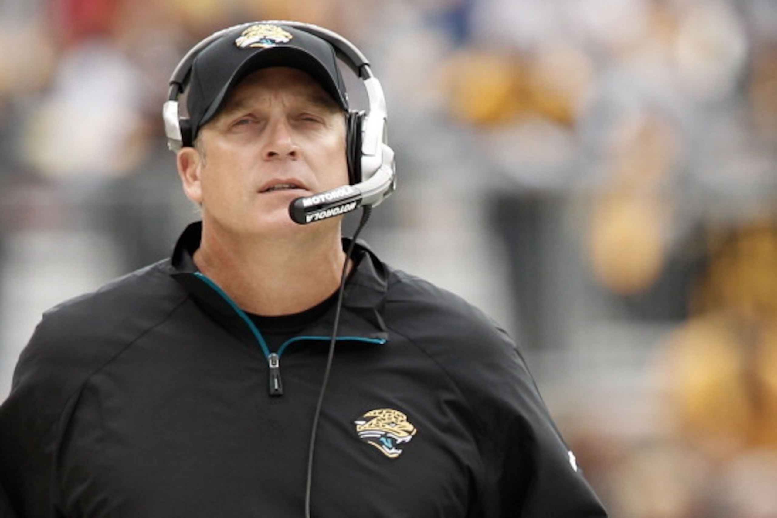 PITTSBURGH, PA - OCTOBER 16:  Head coach Jack Del Rio of the Jacksonville Jaguars watches his team play against the Pittsburgh Steelers during the game on October 16, 2011 at Heinz Field in Pittsburgh, Pennsylvania.  (Photo by Jared Wickerham/Getty Images