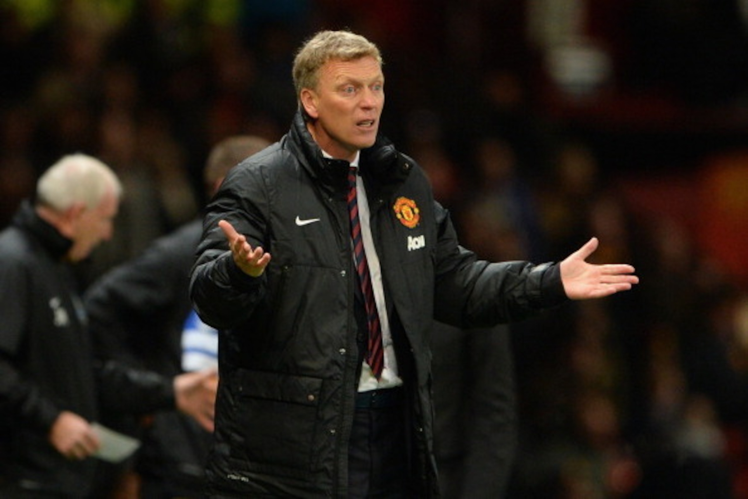 MANCHESTER, ENGLAND - DECEMBER 04:  Manchester United Manager David Moyes reacts during the Barclays Premier League match between Manchester United and Everton at Old Trafford on December 4, 2013 in Manchester, England.  (Photo by Michael Regan/Getty Imag
