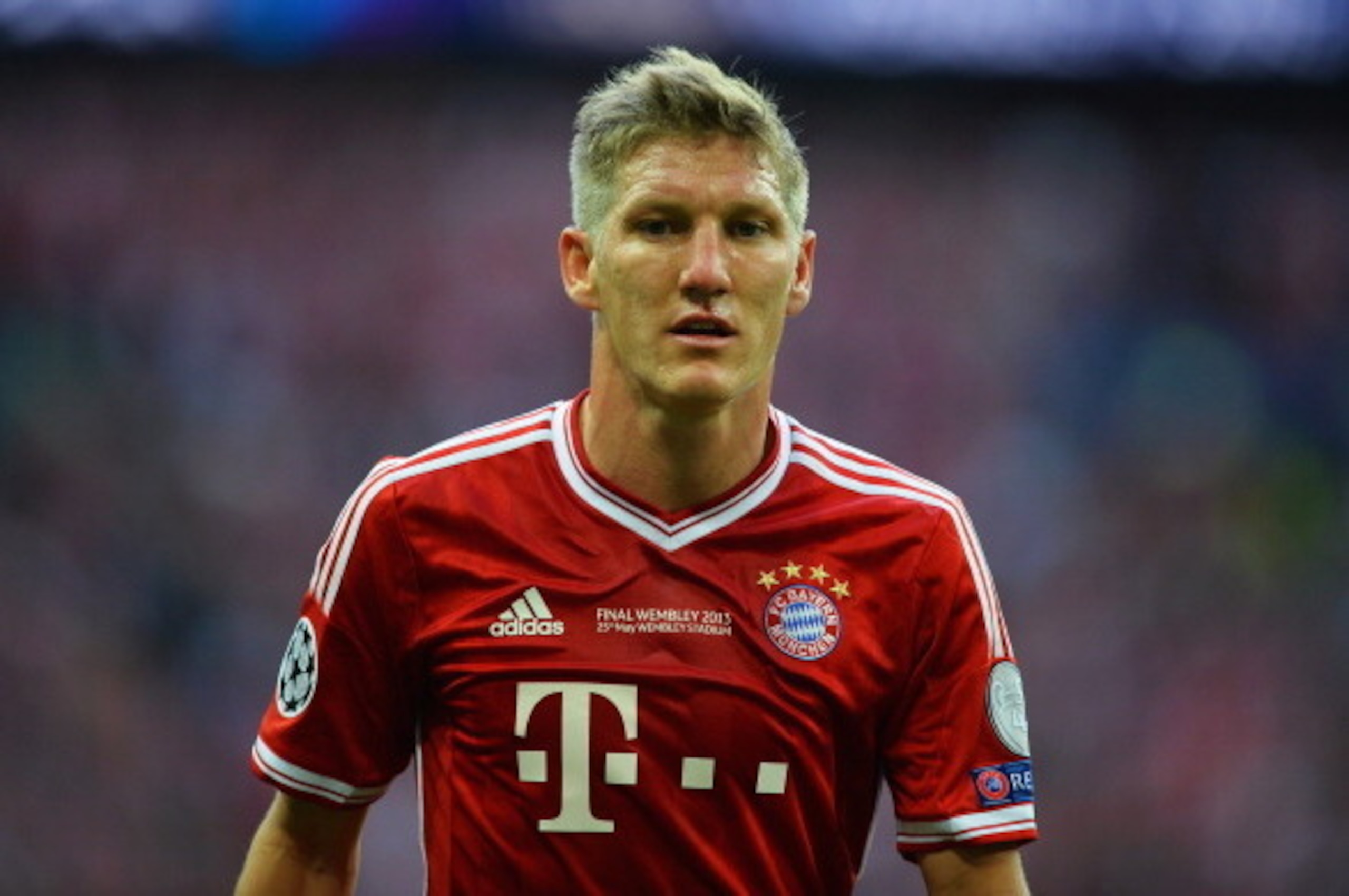 LONDON, ENGLAND - MAY 25:  Bastian Schweinsteiger of Bayern Muenchen looks on during the UEFA Champions League final match between Borussia Dortmund and FC Bayern Muenchen at Wembley Stadium on May 25, 2013 in London, United Kingdom.  (Photo by Laurence G