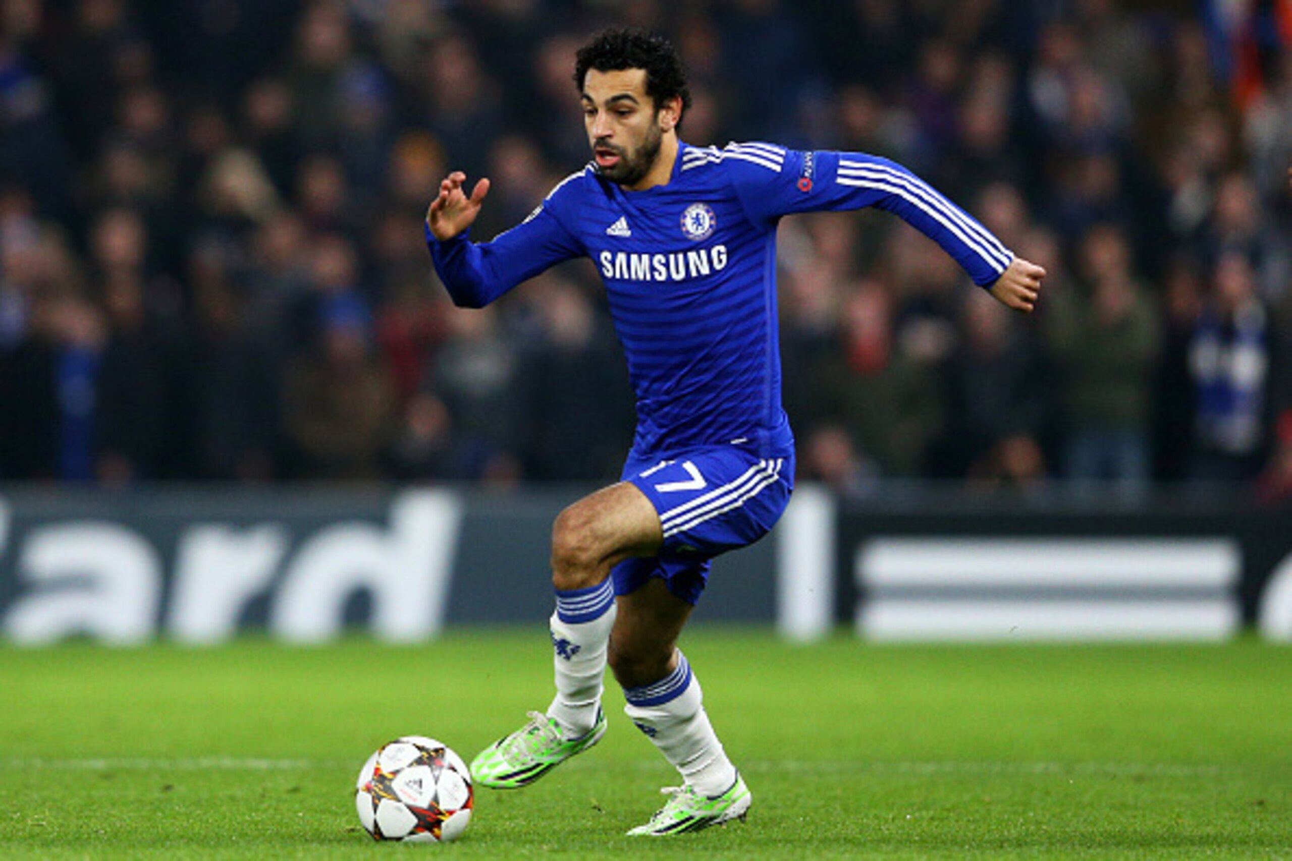 LONDON, ENGLAND - DECEMBER 10:  Mohamed Salah of Chelsea runs with the ball during the UEFA Champions League group G match between Chelsea and Sporting Clube de Portugal at Stamford Bridge on December 10, 2014 in London, United Kingdom.  (Photo by Clive M