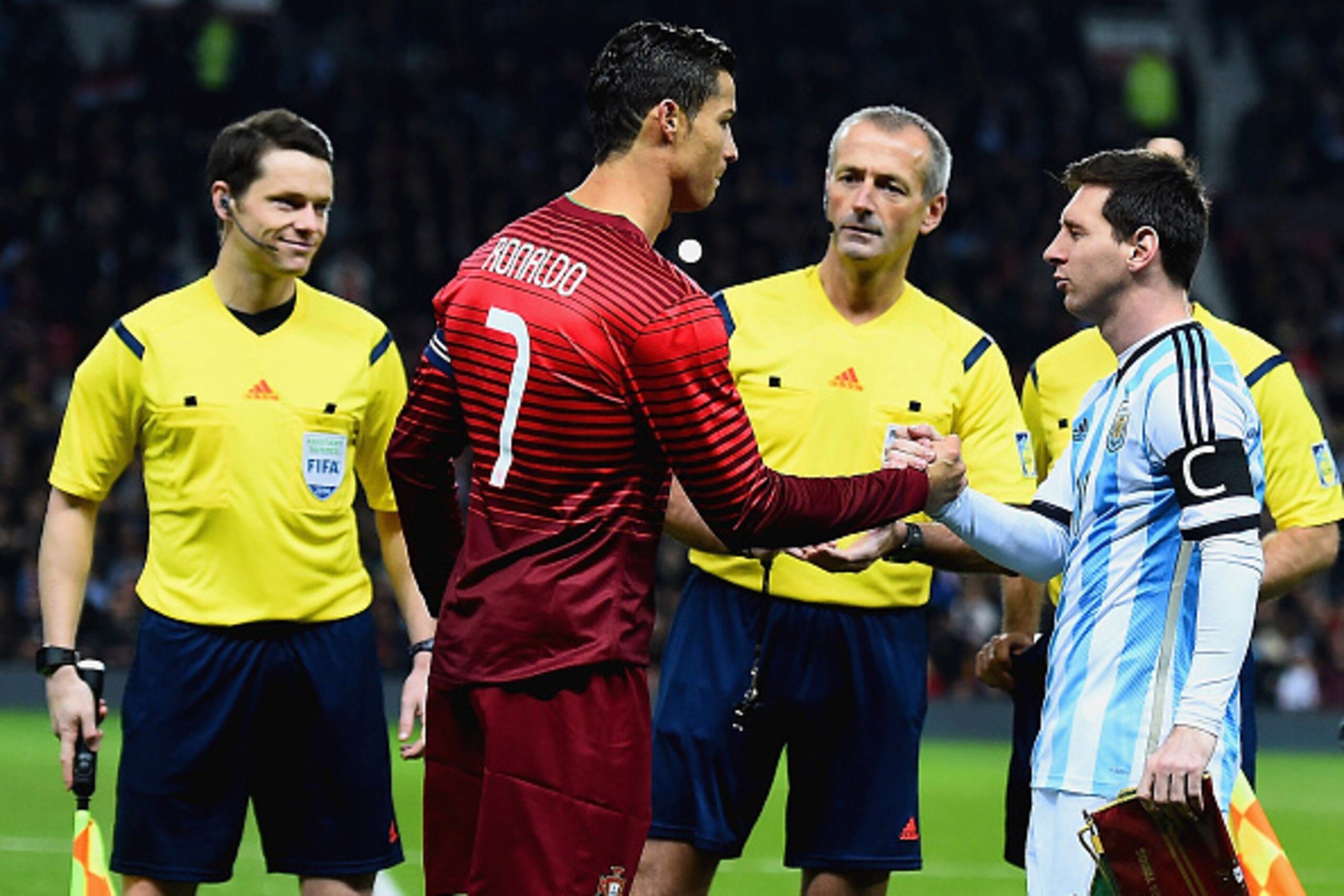 MANCHESTER, ENGLAND - NOVEMBER 18: Cristiano Ronaldo of Portugal shakes hands with Lionel Messi of Argentina prior to the International Friendly between Argentina and Portugal at Old Trafford on November 18, 2014 in Manchester, England. (Photo by Lauren MANCHESTER, ENGLAND - NOVEMBER 18: Cristiano Ronaldo of Portugal shakes hands with Lionel Messi of Argentina prior to the International Friendly between Argentina and Portugal at Old Trafford on November 18, 2014 in Manchester, England. (Photo by Lauren