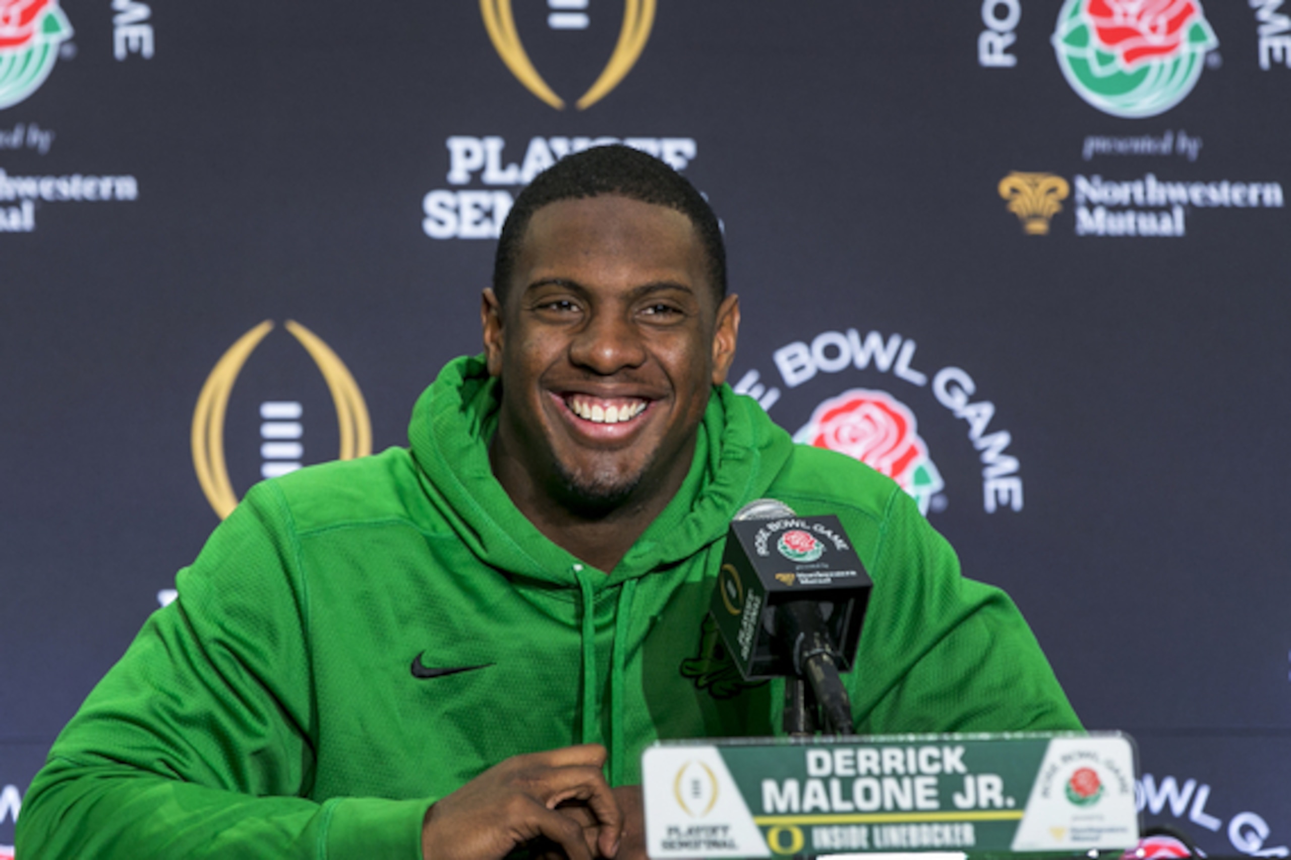 Senior linebacker Derrick Malone.