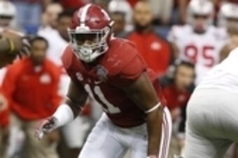 Jan 1, 2015; New Orleans, LA, USA; Alabama Crimson Tide linebacker Shaun Dion Hamilton (11) in action against the Ohio State Buckeyes in the 2015 Sugar Bowl at Mercedes-Benz Superdome. Mandatory Credit: Matthew Emmons-USA TODAY Sports