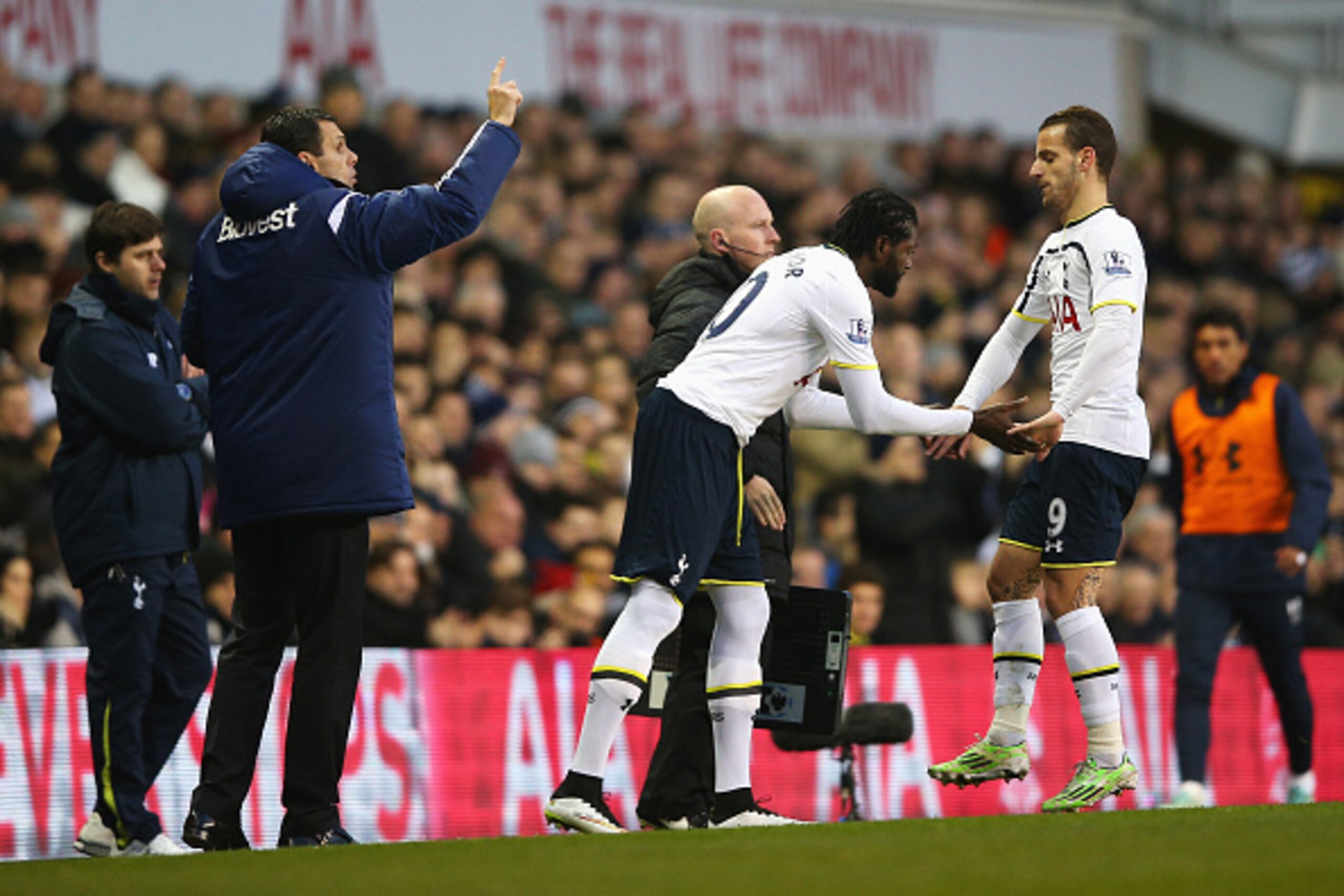 LONDON, ENGLAND - JANUARY 17: Emmanuel Adebayor of Tottenham Hotspur comes on as a substitute for Roberto Soldado of Tottenham Hotspur during the Barclays Premier League match between Tottenham Hotspur and Sunderland at White Hart Lane on January 17, 2015