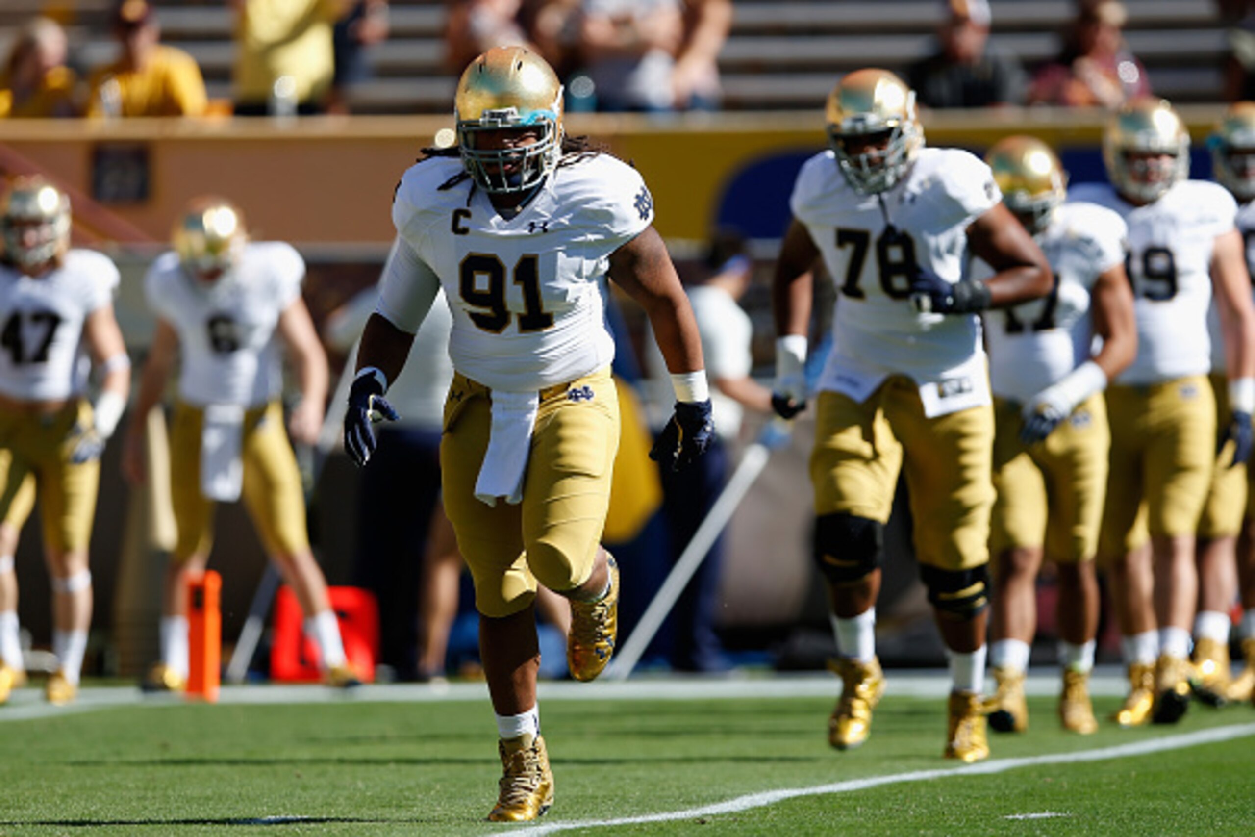 TEMPE, AZ - NOVEMBER 08:  Defensive lineman Sheldon Day #91 of the Notre Dame Fighting Irish warms up before the college football game against the Arizona State Sun Devils at Sun Devil Stadium on November 8, 2014 in Tempe, Arizona. The Sun Devils defeated
