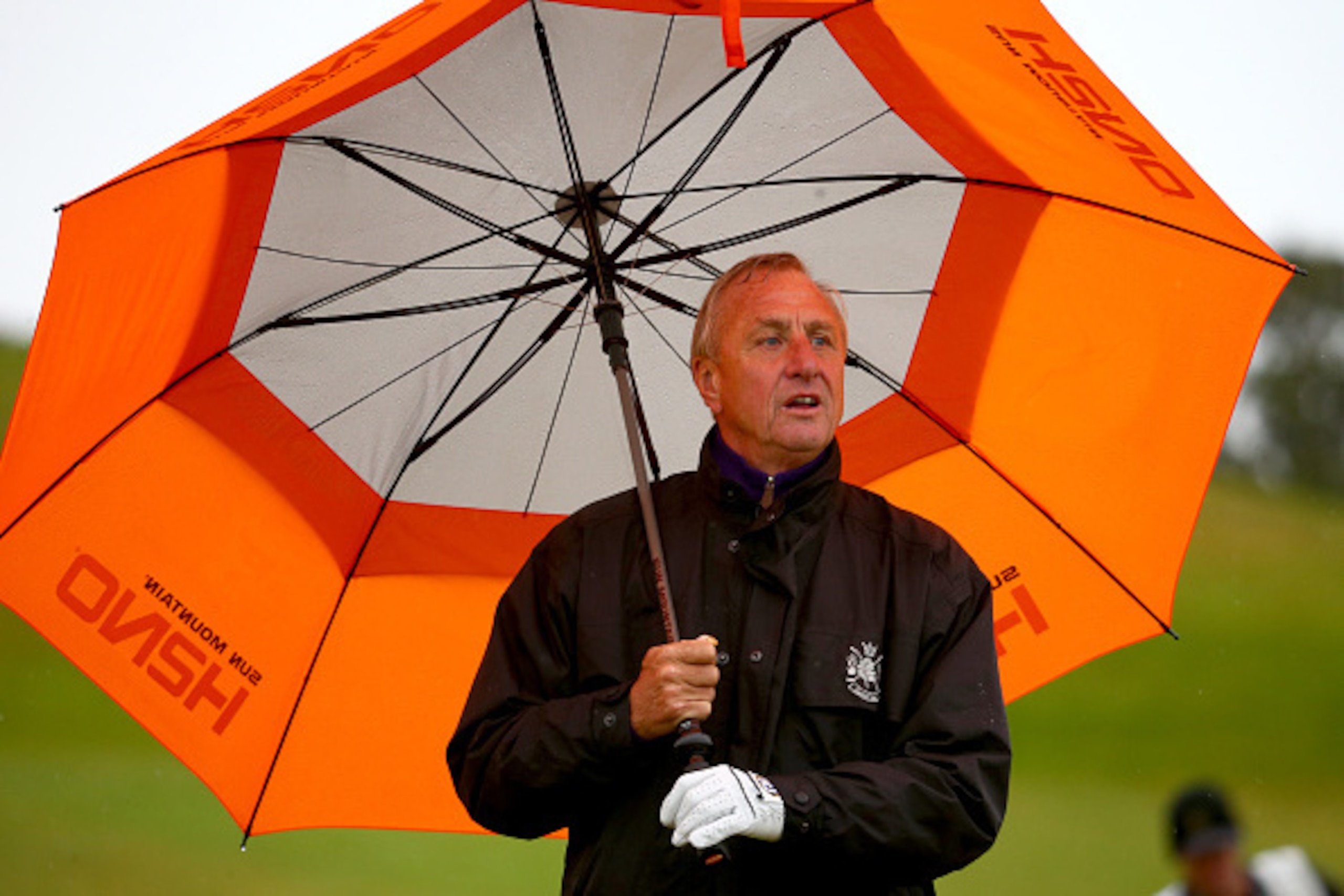 KINGSBARNS, SCOTLAND - OCTOBER 04:  Johan Cruyff during the third round of the 2014 Alfred Dunhill Links Championship at Kingsbarns Golf Links on October 4, 2014 in Kingsbarns, Scotland. (Photo by Matthew Lewis/Getty Images)