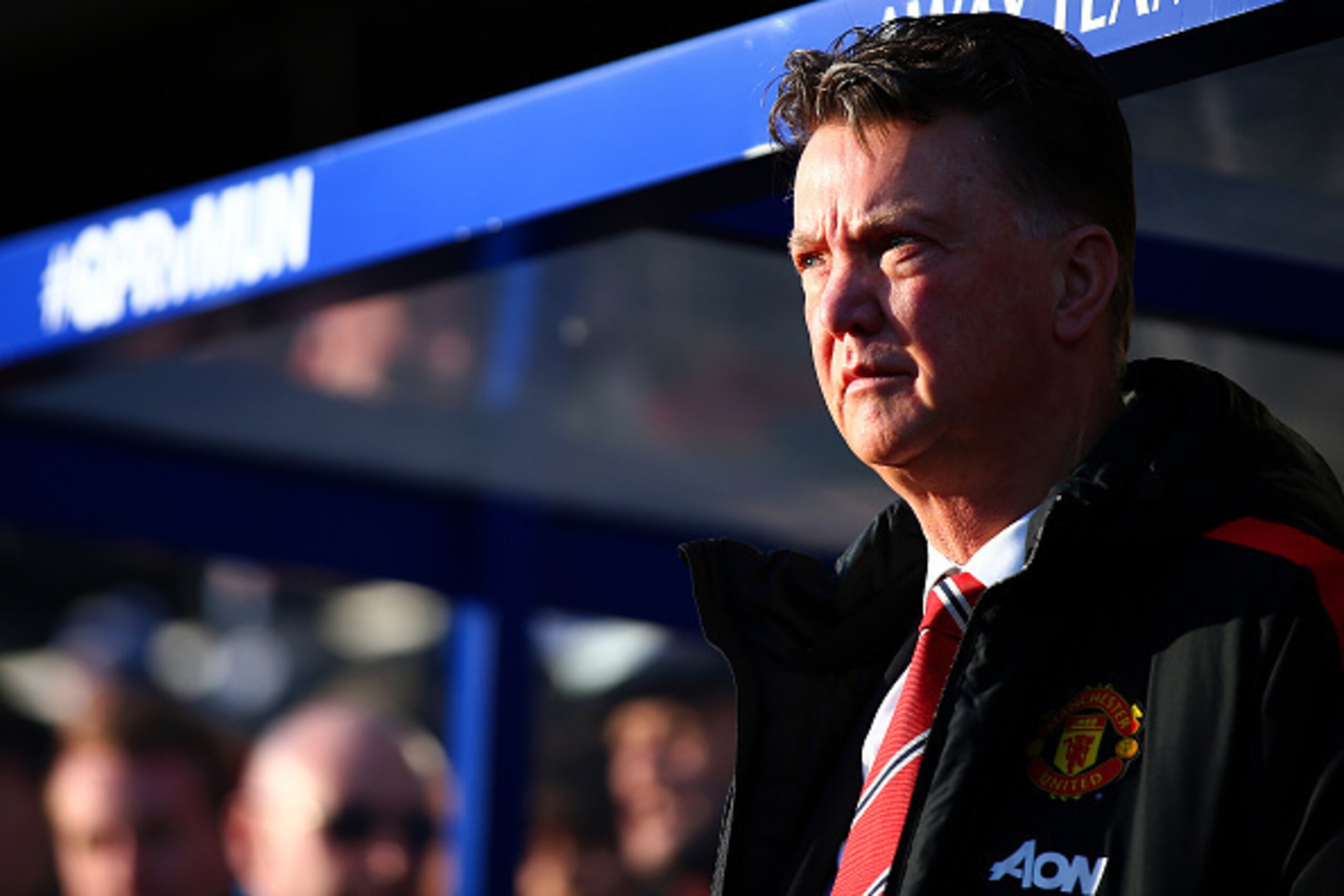 LONDON, ENGLAND - JANUARY 17: Louis van Gaal, manager of Manchester United looks on before the Barclays Premier League match between Queens Park Rangers and Manchester United at Loftus Road on January 17, 2015 in London, England. (Photo by Mark Thompson LONDON, ENGLAND - JANUARY 17: Louis van Gaal, manager of Manchester United looks on before the Barclays Premier League match between Queens Park Rangers and Manchester United at Loftus Road on January 17, 2015 in London, England. (Photo by Mark Thompson