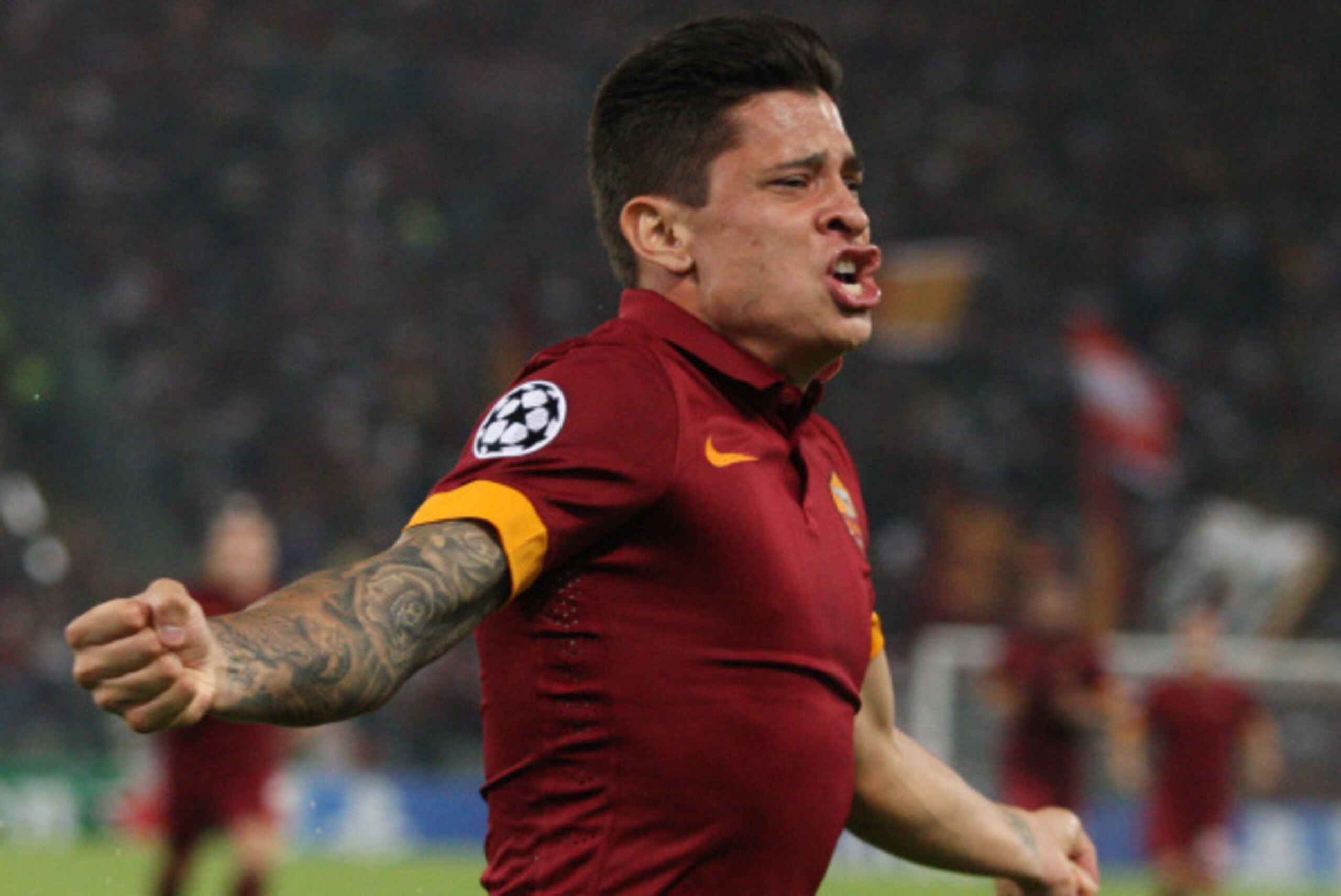 ROME, ITALY - SEPTEMBER 17: Juan Manuel Iturbe of AS Roma celebrates after scoring the opening goal during the UEFA Champions League Group E match between AS Roma and PFC CSKA Moskva on September 17, 2014 in Rome, Italy. (Photo by Paolo Bruno/Getty Imag ROME, ITALY - SEPTEMBER 17: Juan Manuel Iturbe of AS Roma celebrates after scoring the opening goal during the UEFA Champions League Group E match between AS Roma and PFC CSKA Moskva on September 17, 2014 in Rome, Italy. (Photo by Paolo Bruno/Getty Imag