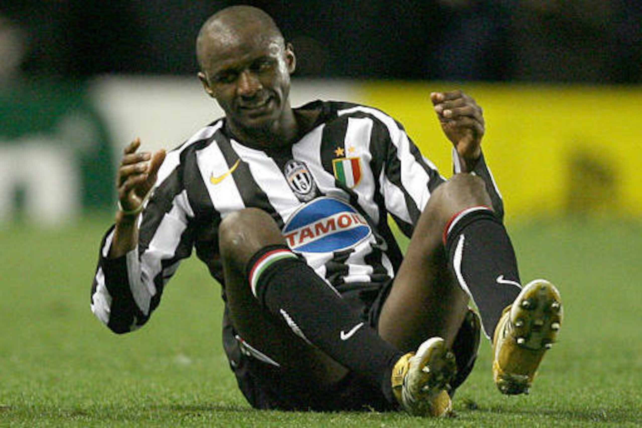 Pogba's playing style is reminiscent of former Juventus colossus Vieira.