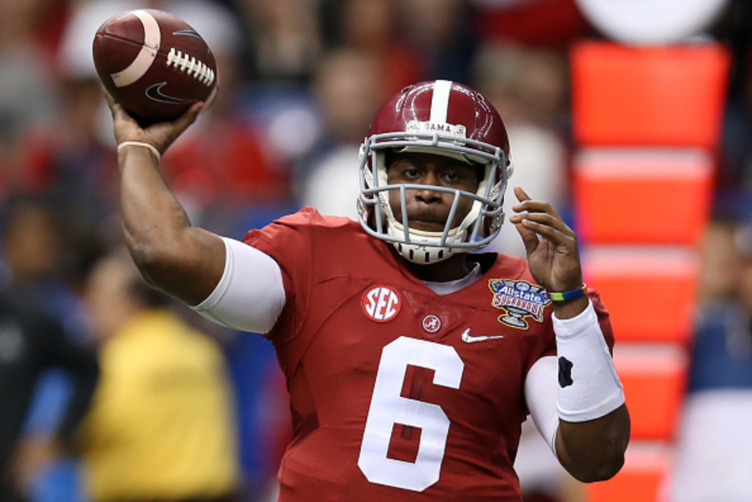 NEW ORLEANS, LA - JANUARY 01:  Blake Sims #6 of the Alabama Crimson Tide throws a pass against the Ohio State Buckeyes during the All State Sugar Bowl at the Mercedes-Benz Superdome on January 1, 2015 in New Orleans, Louisiana.  (Photo by Chris Graythen/G