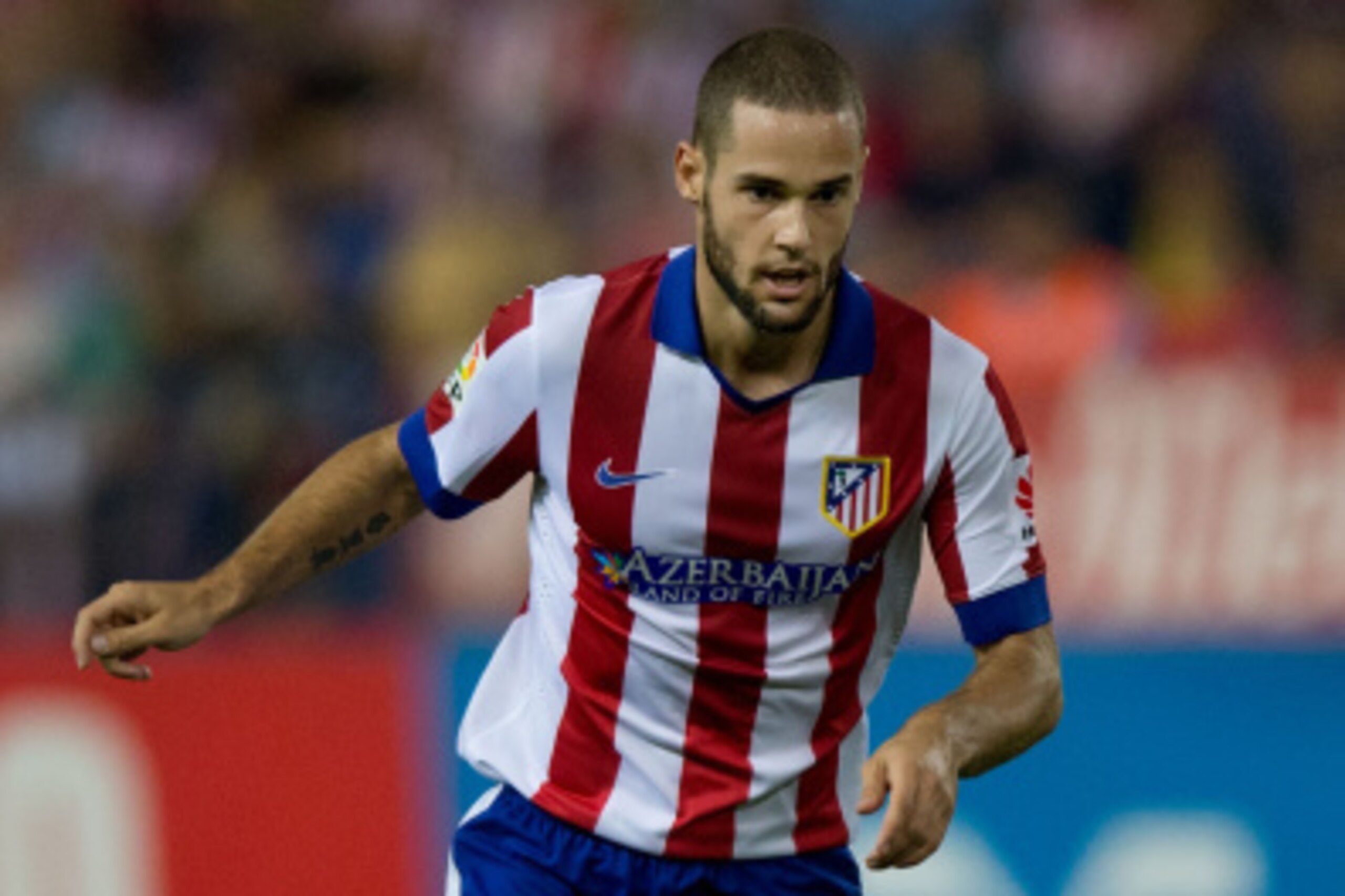 MADRID, SPAIN - AUGUST 30: Mario Suarez of Atletico de Madrid conrols the ball during the La Liga match between Club Atletico de Madrid and SD Eibar at Vicente Calderon Stadium on August 30, 2014 in Madrid, Spain. (Photo by Gonzalo Arroyo Moreno/Getty I MADRID, SPAIN - AUGUST 30: Mario Suarez of Atletico de Madrid conrols the ball during the La Liga match between Club Atletico de Madrid and SD Eibar at Vicente Calderon Stadium on August 30, 2014 in Madrid, Spain. (Photo by Gonzalo Arroyo Moreno/Getty I