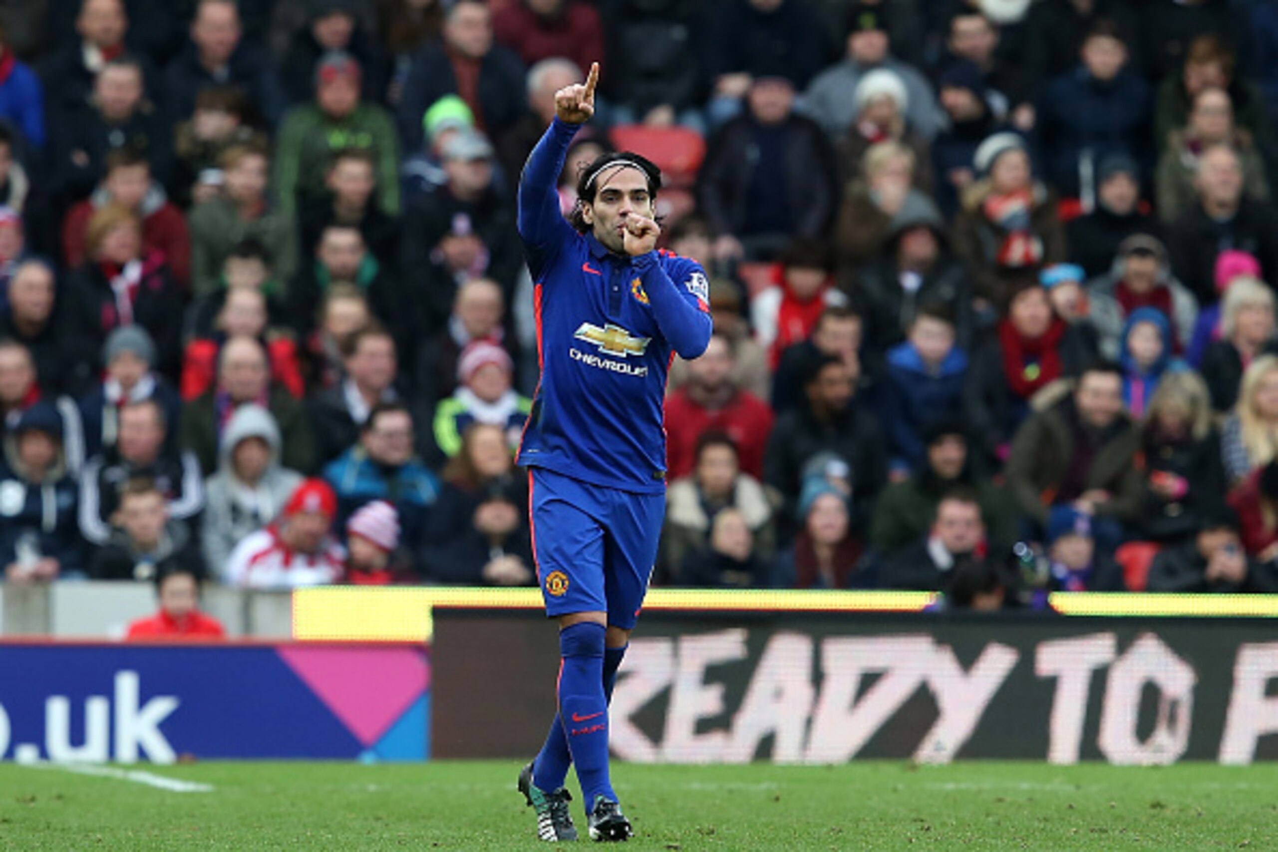 STOKE ON TRENT, ENGLAND - JANUARY 01:  Radamel Falcao of Manchester United  celebrates scoring his team's first goal during the Barclays Premier League match between Stoke City and Manchester United at Britannia Stadium on January 1, 2015 in Stoke on Tren