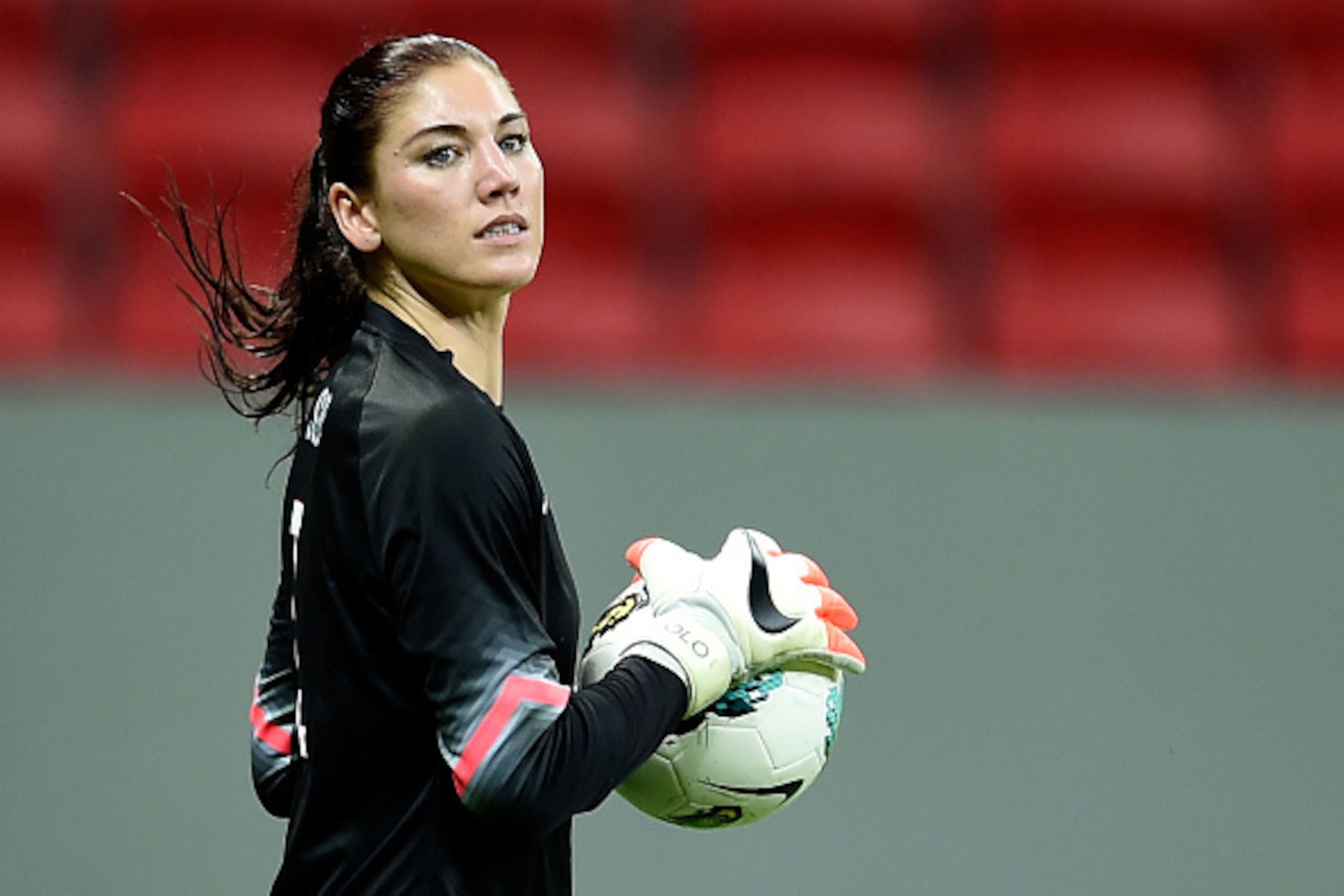 BRASILIA, BRAZIL - DECEMBER 10: Goalkeeper Hope Solo of the USA in action during a match between USA and China as part of International Women's Football Tournament of Brasilia at Mane Garrincha Stadium on December 10, 2014 in Brasilia, Brazil. (Photo by B BRASILIA, BRAZIL - DECEMBER 10: Goalkeeper Hope Solo of the USA in action during a match between USA and China as part of International Women's Football Tournament of Brasilia at Mane Garrincha Stadium on December 10, 2014 in Brasilia, Brazil. (Photo by B