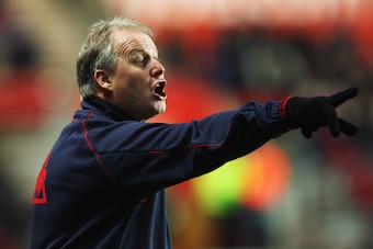 SOUTHAMPTON, UNITED KINGDOM - FEBRUARY 03:  Sheffield United manager Kevin Blackwell shouts instructions to his players during the Coca Cola Championship match between Southampton and Sheffield United at St. Mary's Stadium on February 3, 2009 in Southampt