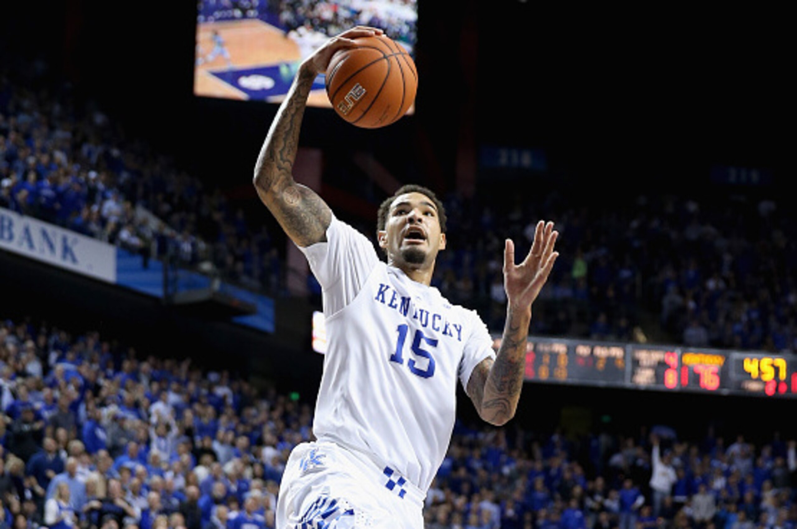LEXINGTON, KY - DECEMBER 13:  Willie Cauley-Stein #15 of the Kentucky Wildcats dunks the ball during the game against the North Carolina Tar Heels at Rupp Arena on December 10, 2014 in Lexington, Kentucky.  (Photo by Andy Lyons/Getty Images)