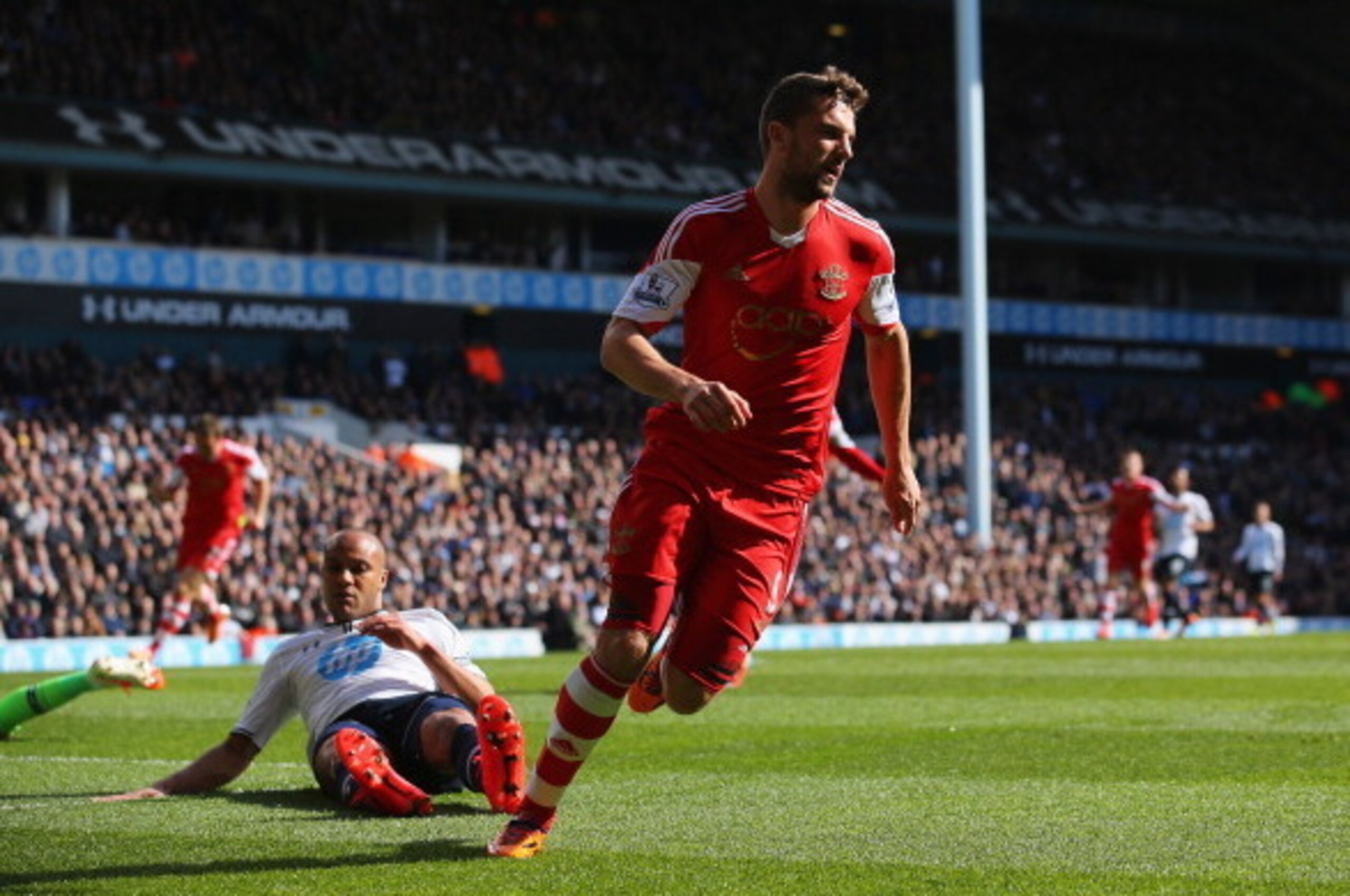 LONDON, ENGLAND - MARCH 23:  Jay Rodriguez of Southampton turns away after scoring the opening goal during the Barclays Premier League match between Tottenham Hotspur and Southampton at White Hart Lane on March 23, 2014 in London, England.  (Photo by Cliv