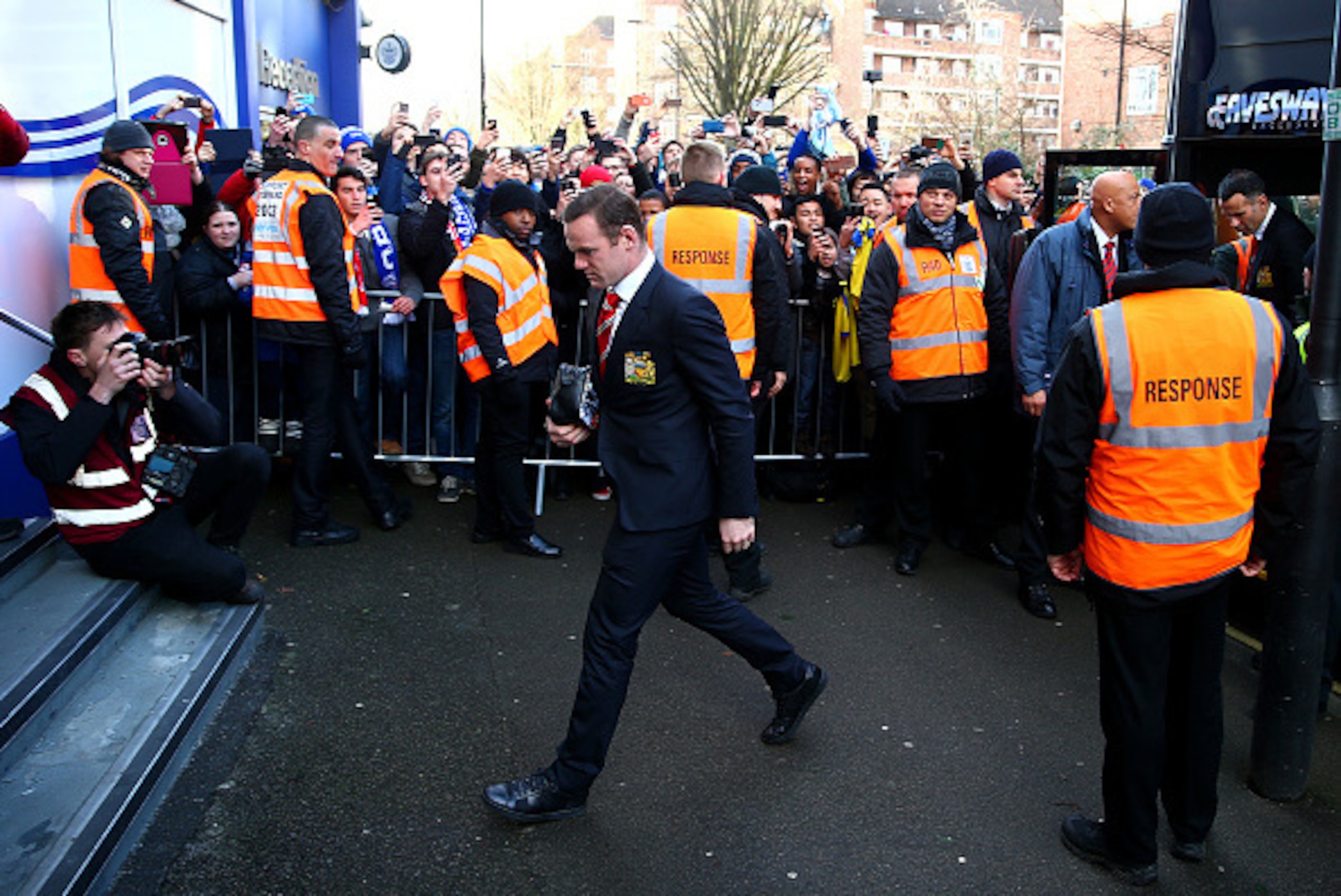 LONDON, ENGLAND - JANUARY 17: Wayne Rooney of Manchester United arrives at the stadium for the Barclays Premier League match between Queens Park Rangers and Manchester United at Loftus Road on January 17, 2015 in London, England. (Photo by Mark Thompson LONDON, ENGLAND - JANUARY 17: Wayne Rooney of Manchester United arrives at the stadium for the Barclays Premier League match between Queens Park Rangers and Manchester United at Loftus Road on January 17, 2015 in London, England. (Photo by Mark Thompson
