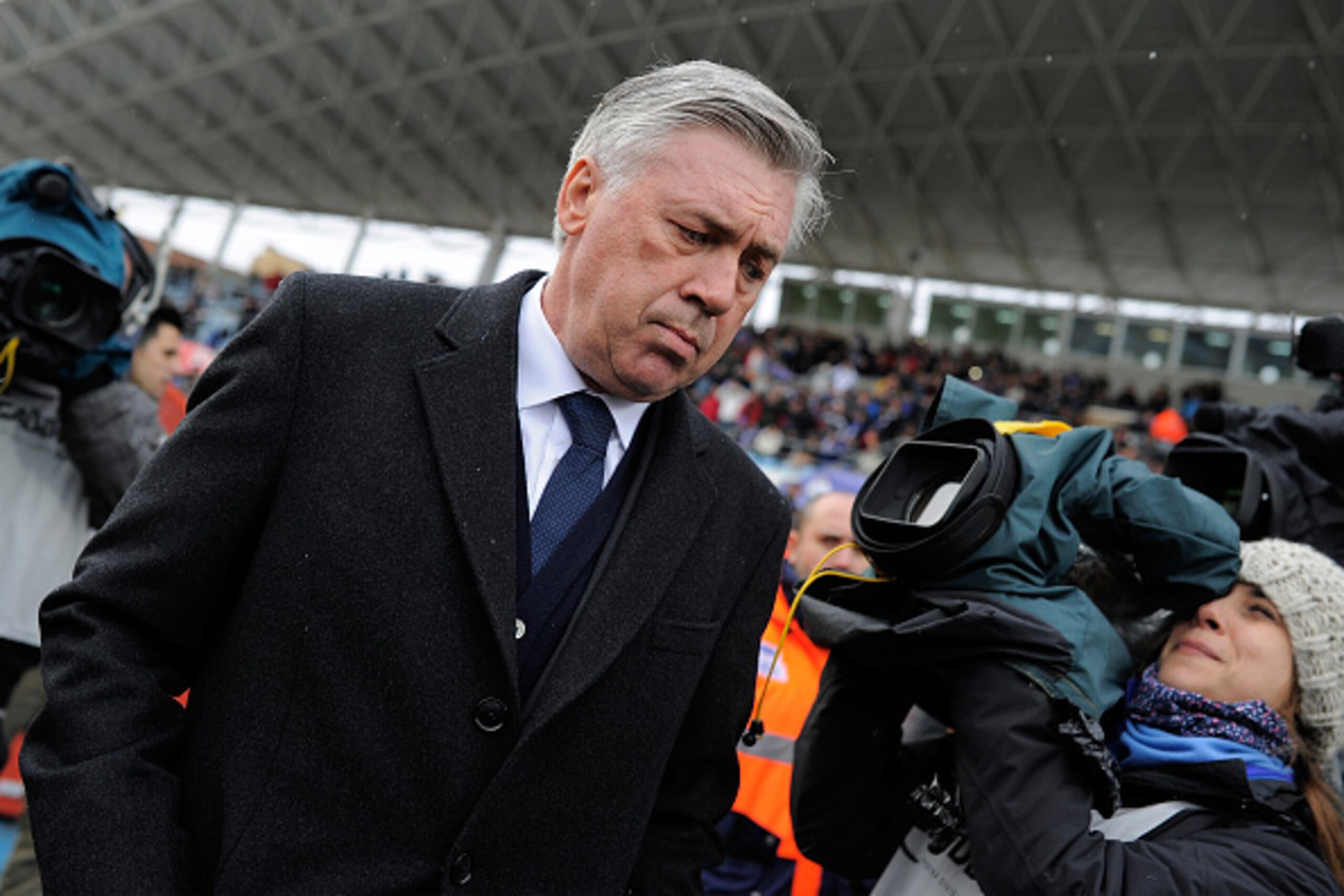 GETAFE, SPAIN - JANUARY 18: Head coach Carlo Ancelotti of Real Madrid CF looks on during the La Liga match between Getafe CF and Real Madrid CF at Coliseum Alfonso Perez stadium on January 18, 2015 in Getafe, Spain. (Photo by Denis Doyle/Getty Images) GETAFE, SPAIN - JANUARY 18: Head coach Carlo Ancelotti of Real Madrid CF looks on during the La Liga match between Getafe CF and Real Madrid CF at Coliseum Alfonso Perez stadium on January 18, 2015 in Getafe, Spain. (Photo by Denis Doyle/Getty Images)