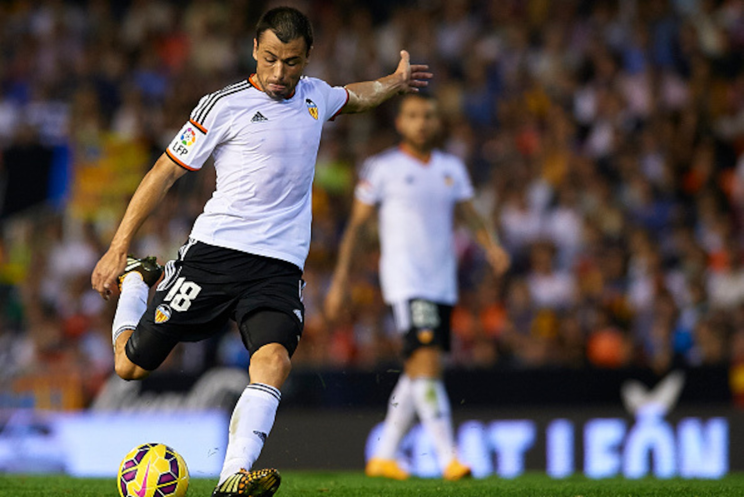 VALENCIA, SPAIN - OCTOBER 25: Javi Fuego of Valencia in action during the La Liga match between Valencia CF and Elche CF at Estadio Mestalla on October 25, 2014 in Valencia, Spain.  (Photo by Manuel Queimadelos Alonso/Getty Images)