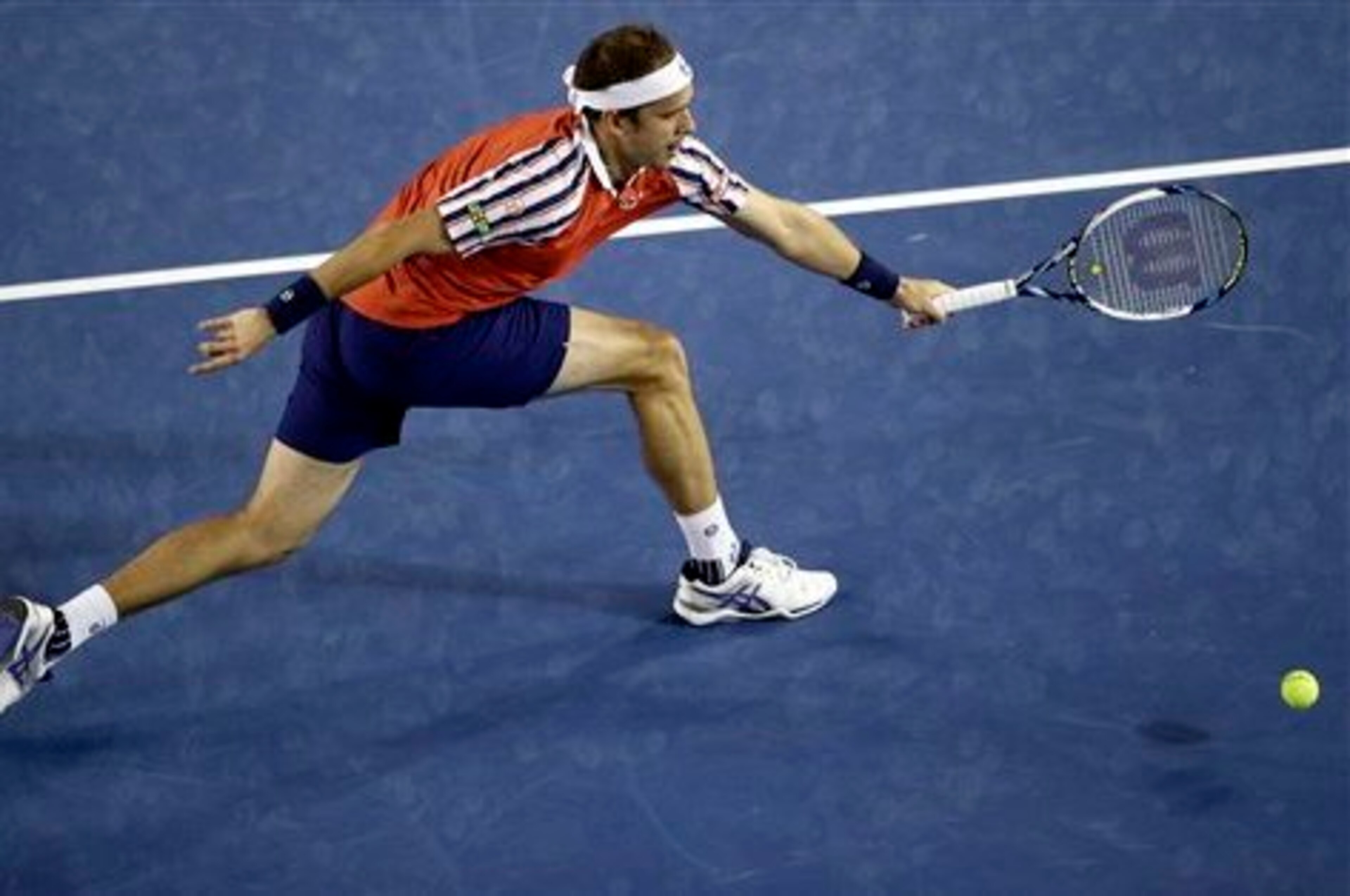 Muller struggled to make an impact on Djokovic's serve.