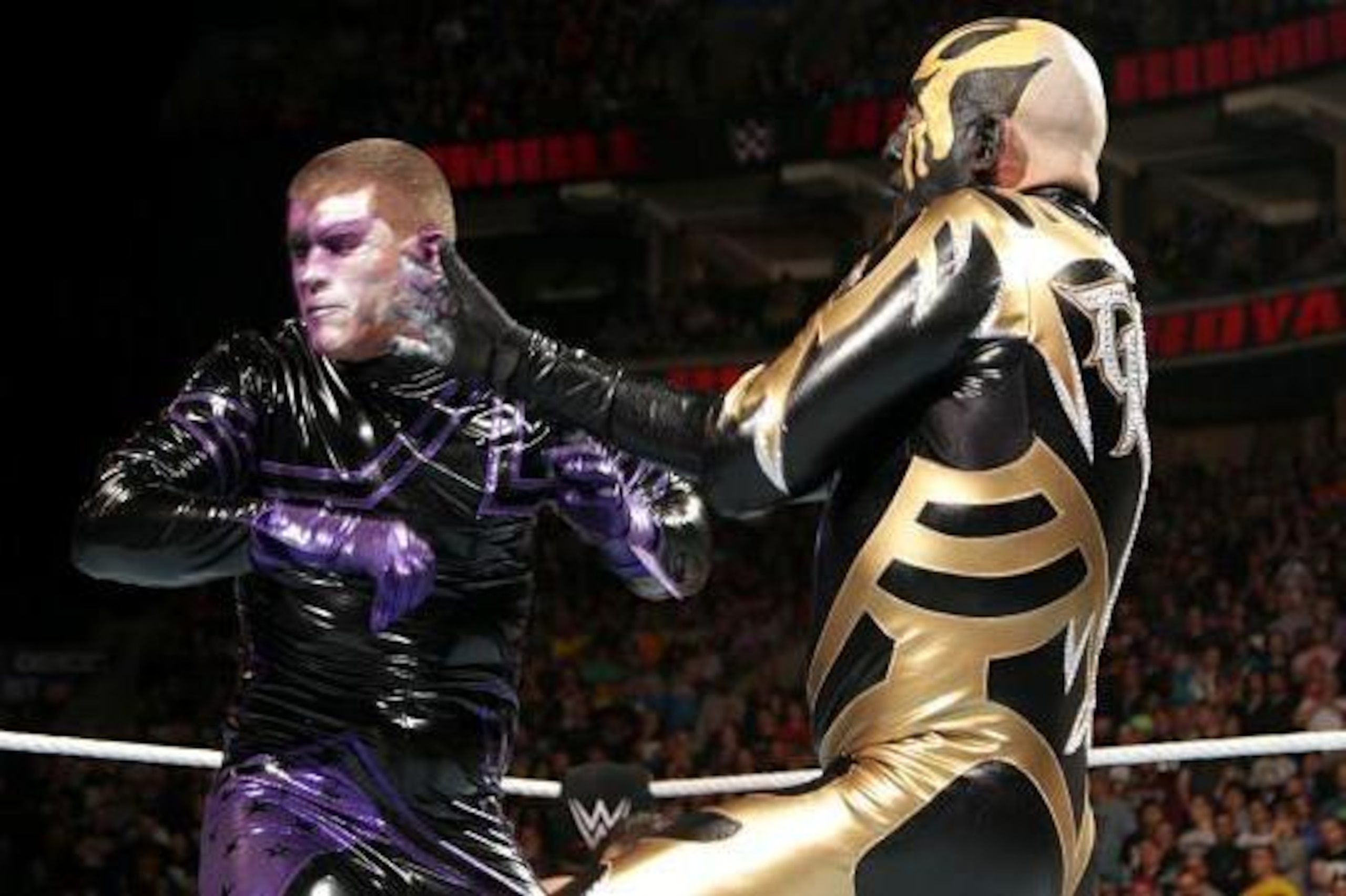 Goldust smacks Stardust. Goldust smacks Stardust.