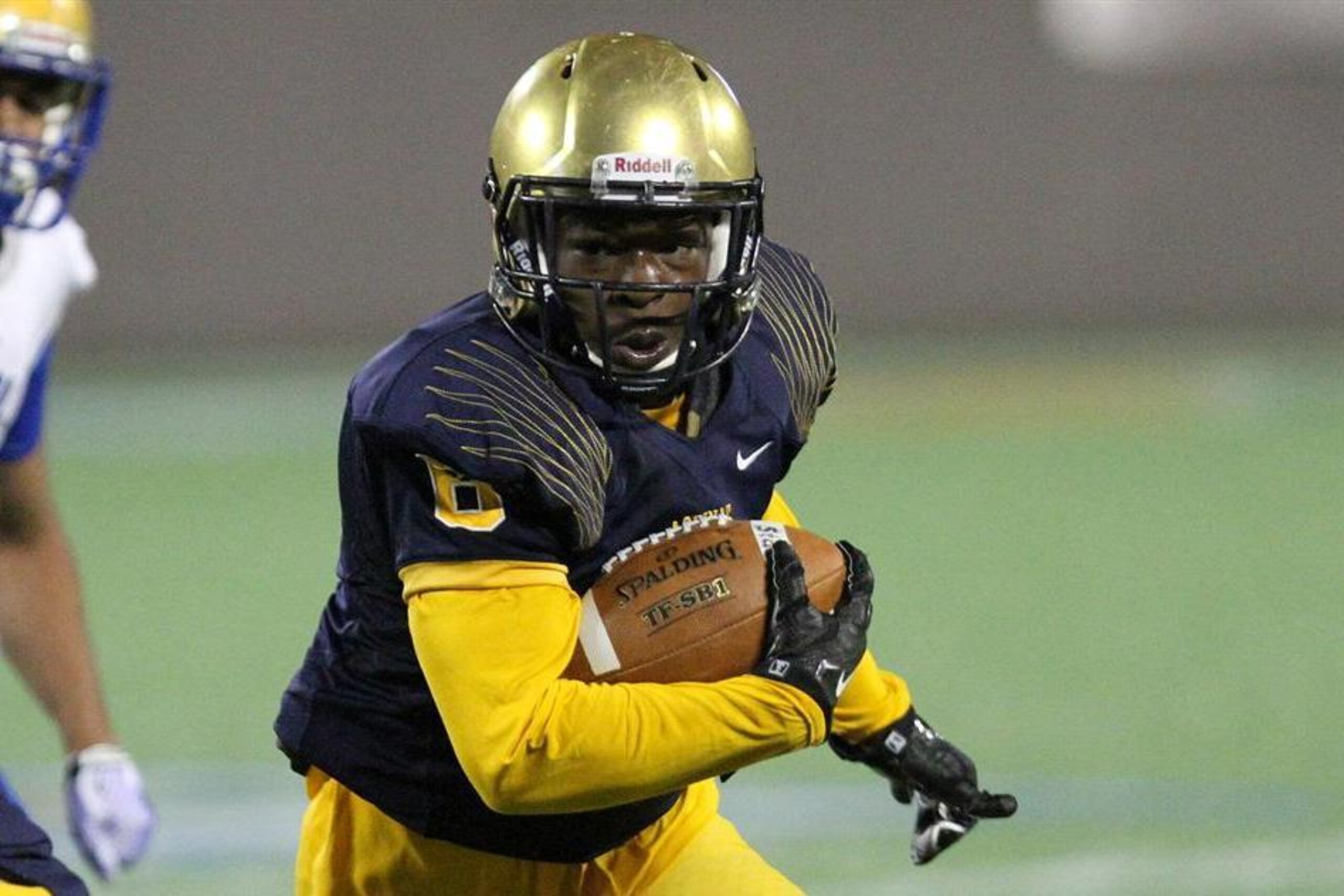 Sam Bruce is considered one of the country's top wide receivers in the 2016 class. Sam Bruce is considered one of the country's top wide receivers in the 2016 class.
