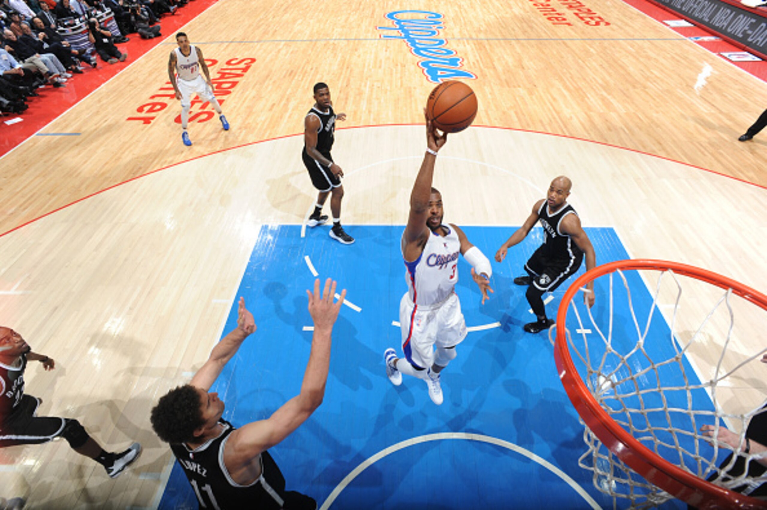LOS ANGELES, CA - JANUARY 22: Chris Paul #3 of the Los Angeles Clippers shoots against the Brooklyn Nets on January 22, 2014 at STAPLES Center in Los Angeles, California. NOTE TO USER: User expressly acknowledges and agrees that, by downloading and/or usi