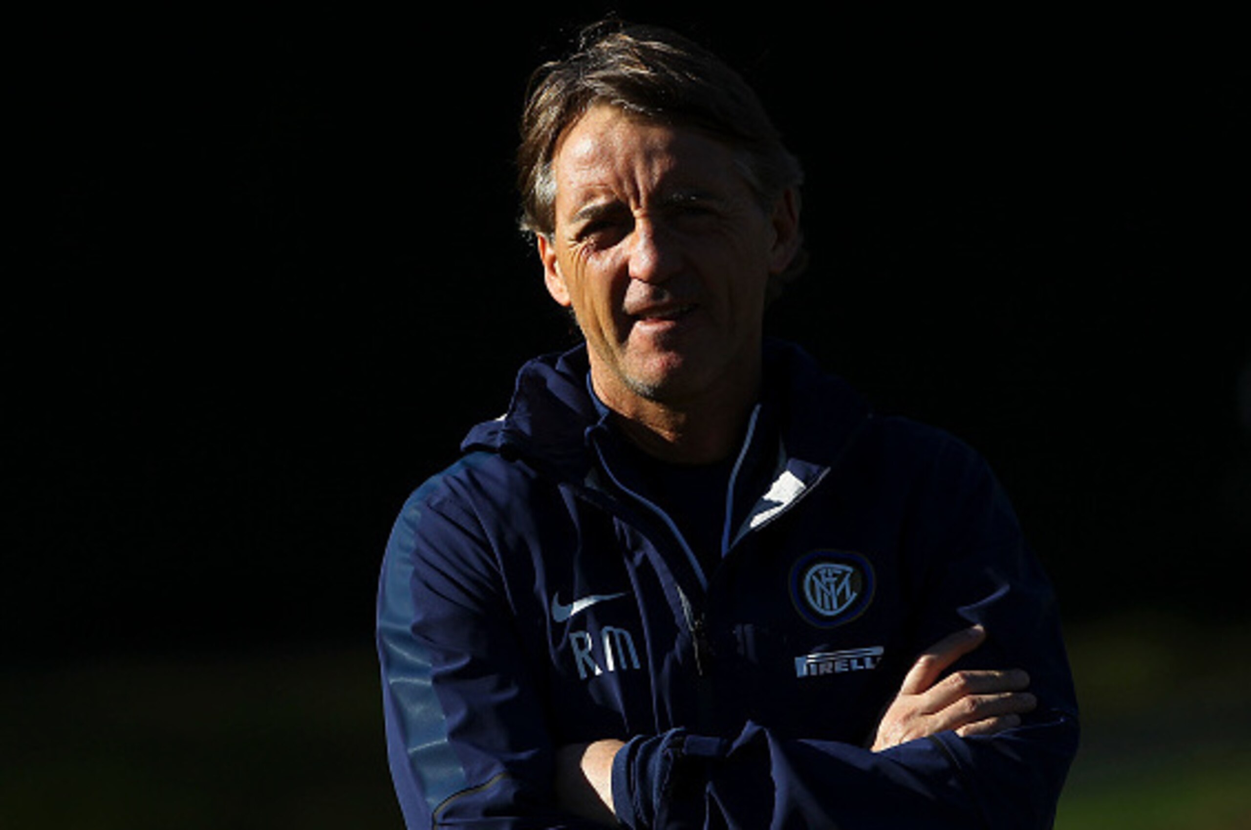 COMO, ITALY - JANUARY 23: FC Internazionale Milano coach Roberto Mancini looks on during FC Internazionale training session at the club's training ground on January 23, 2015 in Appiano Gentile Como, Italy. (Photo by Marco Luzzani/Getty Images) COMO, ITALY - JANUARY 23: FC Internazionale Milano coach Roberto Mancini looks on during FC Internazionale training session at the club's training ground on January 23, 2015 in Appiano Gentile Como, Italy. (Photo by Marco Luzzani/Getty Images)