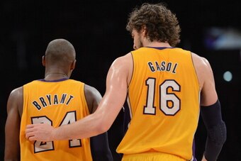 LOS ANGELES, CA - NOVEMBER 27:  Kobe Bryant #24 of the Los Angeles Lakers and Pau Gasol #16 talk during a 79-77 Indiana Pacers win at Staples Center on November 27, 2012 in Los Angeles, California.  NOTE TO USER: User expressly acknowledges and agrees tha