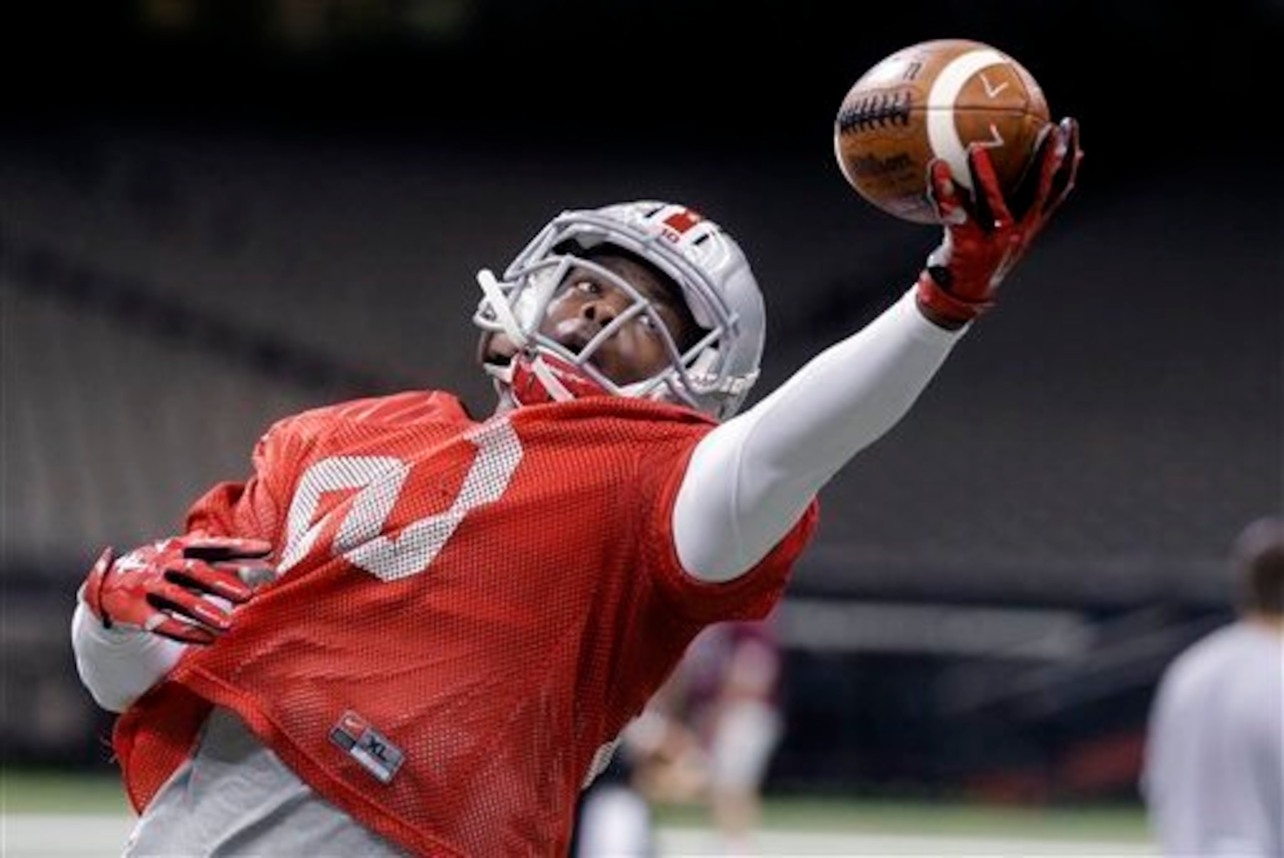 Noah Brown makes a grab in a Buckeyes' practice session.