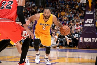 LOS ANGELES, CA - JANUARY 29: Wayne Ellington #2 of the Los Angeles Lakers drives against the Chicago Bulls at STAPLES Center on January 29, 2015 in Los Angeles, California. NOTE TO USER: User expressly acknowledges and agrees that, by downloading and/or 