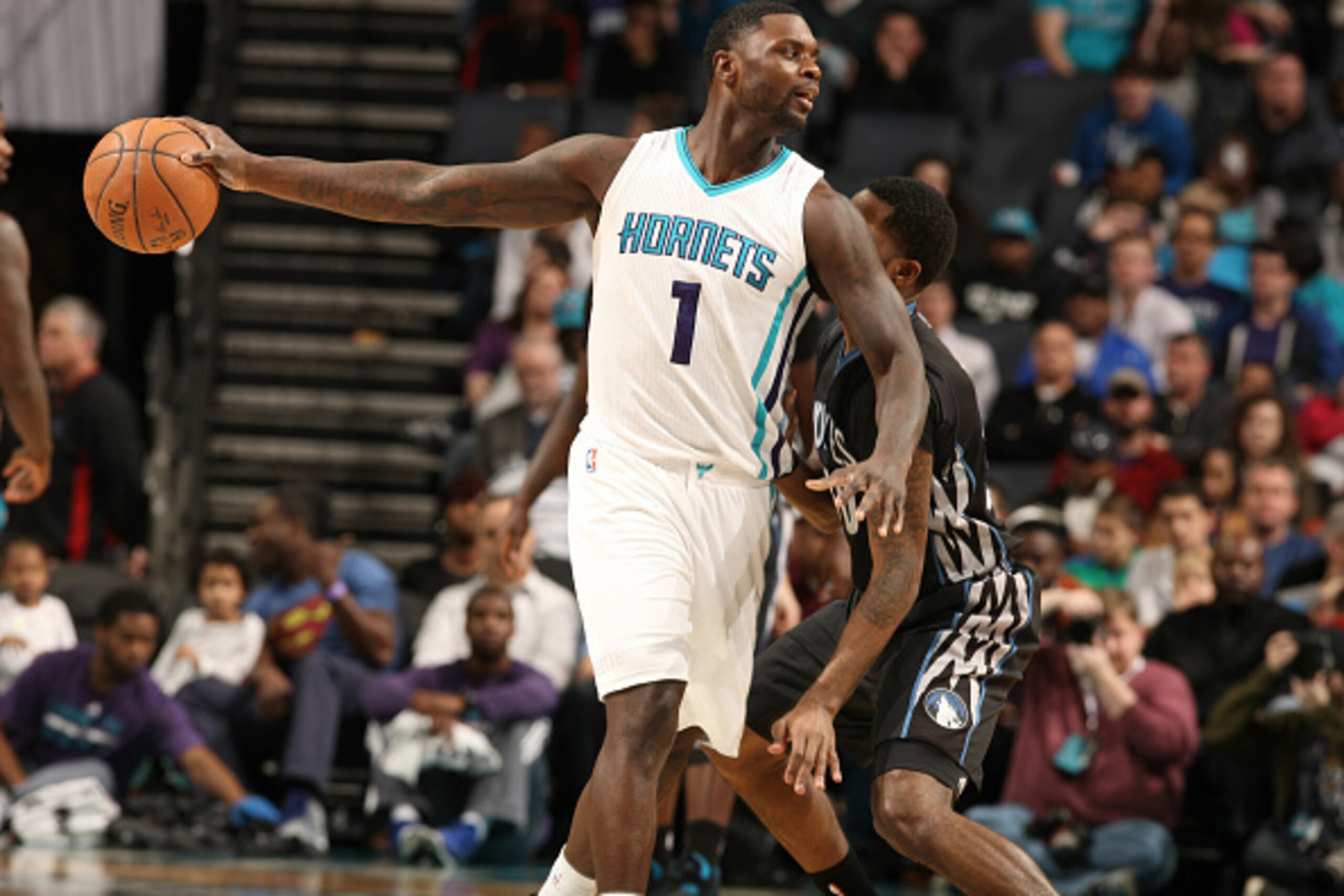 CHARLOTTE, NC - JANUARY 19:  Lance Stephenson #1 of the Charlotte Hornets handles the ball against the Minnesota Timberwolves during the game at the Time Warner Cable Arena on January 19, 2015 in Charlotte, North Carolina. NOTE TO USER: User expressly ack