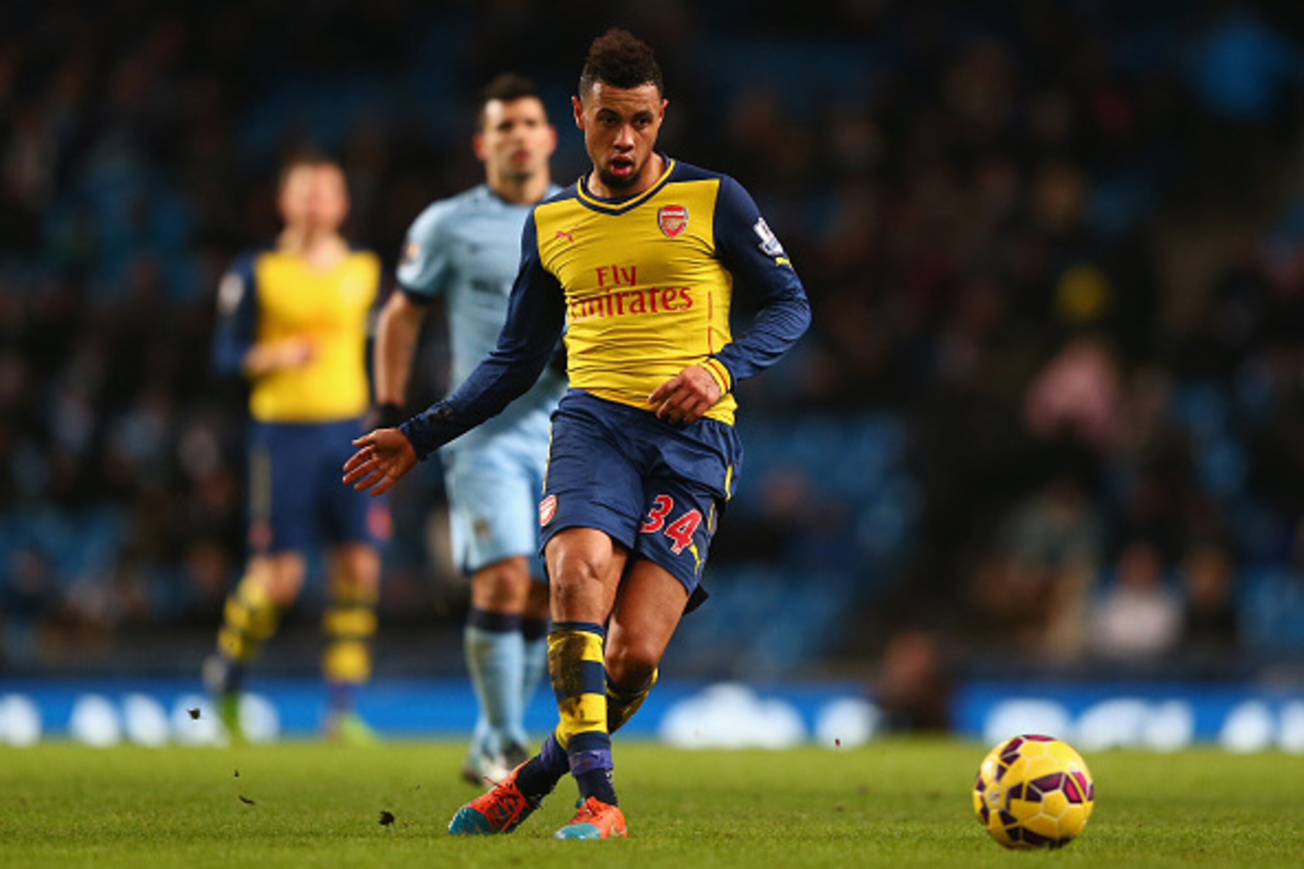 MANCHESTER, ENGLAND - JANUARY 18: Francis Coquelin of Arsenal during the Barclays Premier League match between Manchester City and Arsenal at the Etihad Stadium on January 18, 2015 in Manchester, England.  (Photo by Michael Steele/Getty Images)