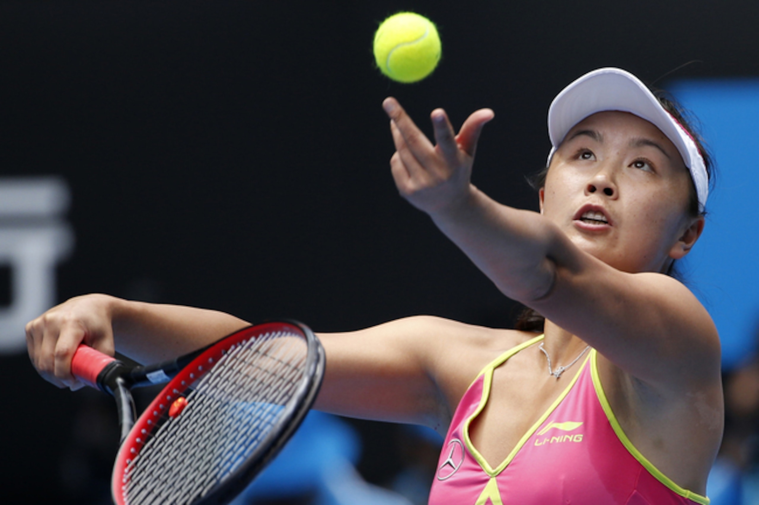Sharapova showcased her capacity to minimise unforced errors against Shuai Peng.